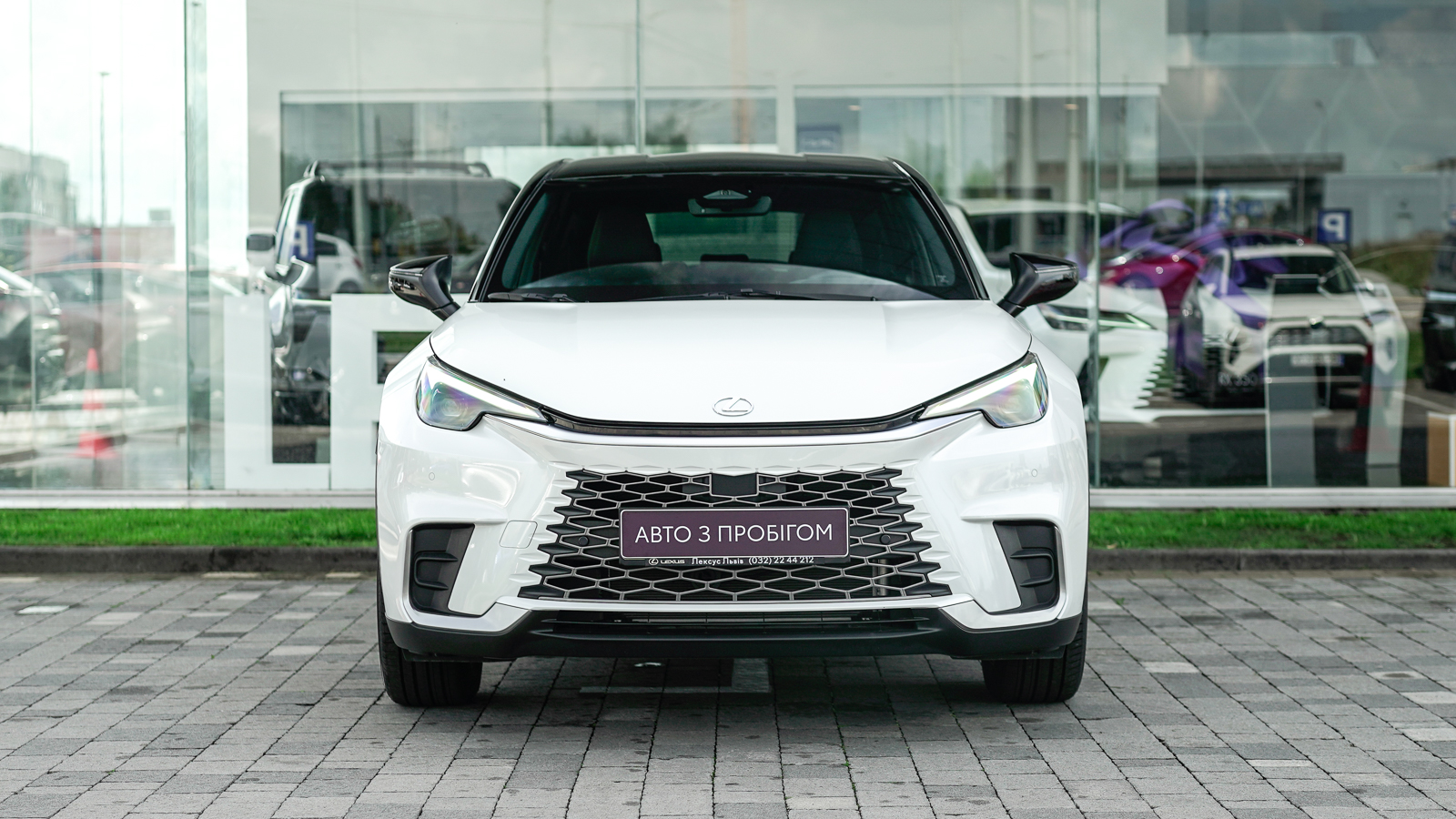 Lexus LBX 2023 року з пробігом 2153 км, Універсал, Лексус Львів, м.Львів - 1680750 ГРН | Фото № 5