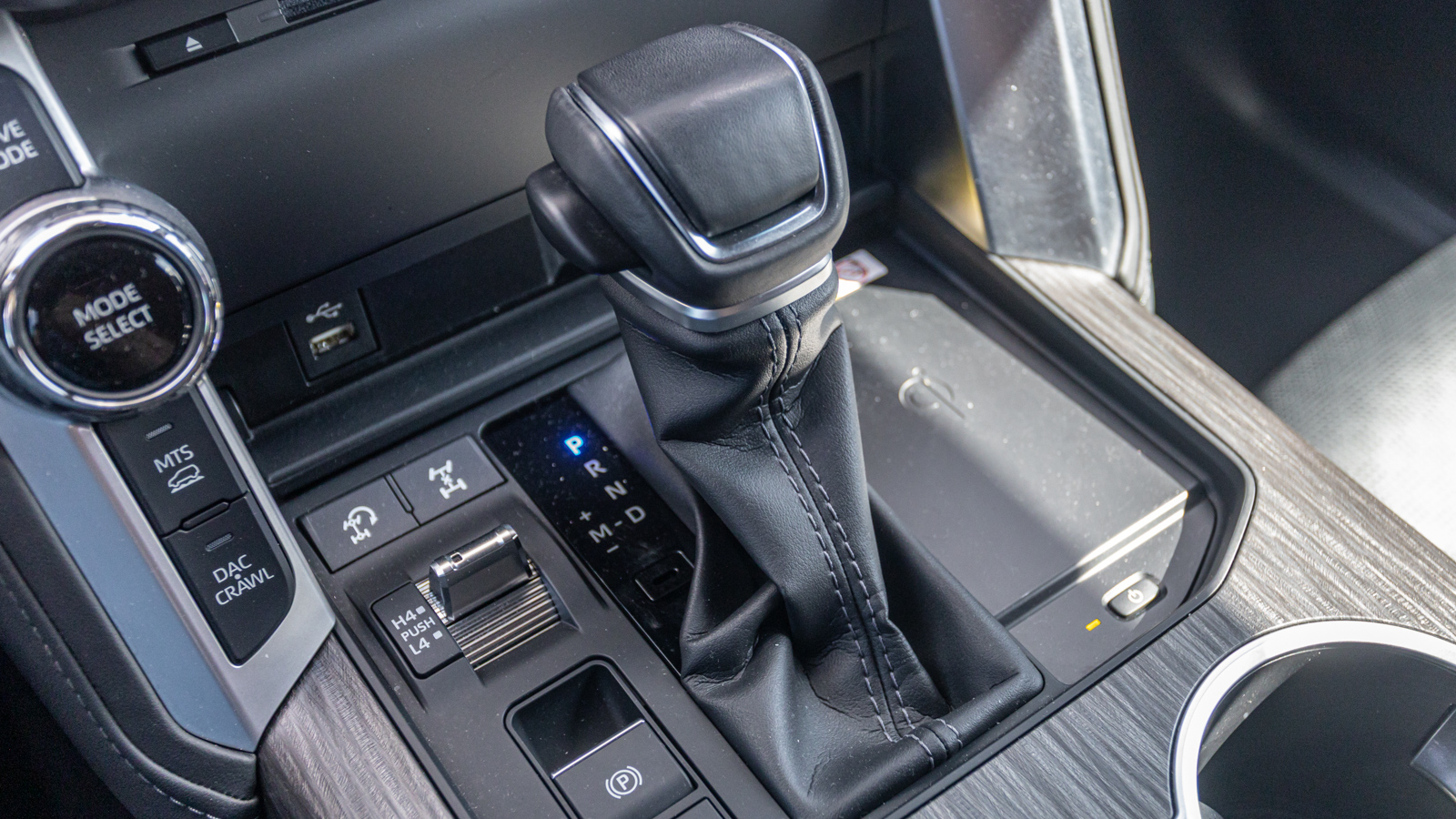 Toyota LAND CRUISER 2023 року з пробігом 43703 км, Універсал, Тойота Центр Дніпро "Алмаз Мотор" на Запорізькому шосе, м.Дніпро - 3735000 ГРН | Фото № 35