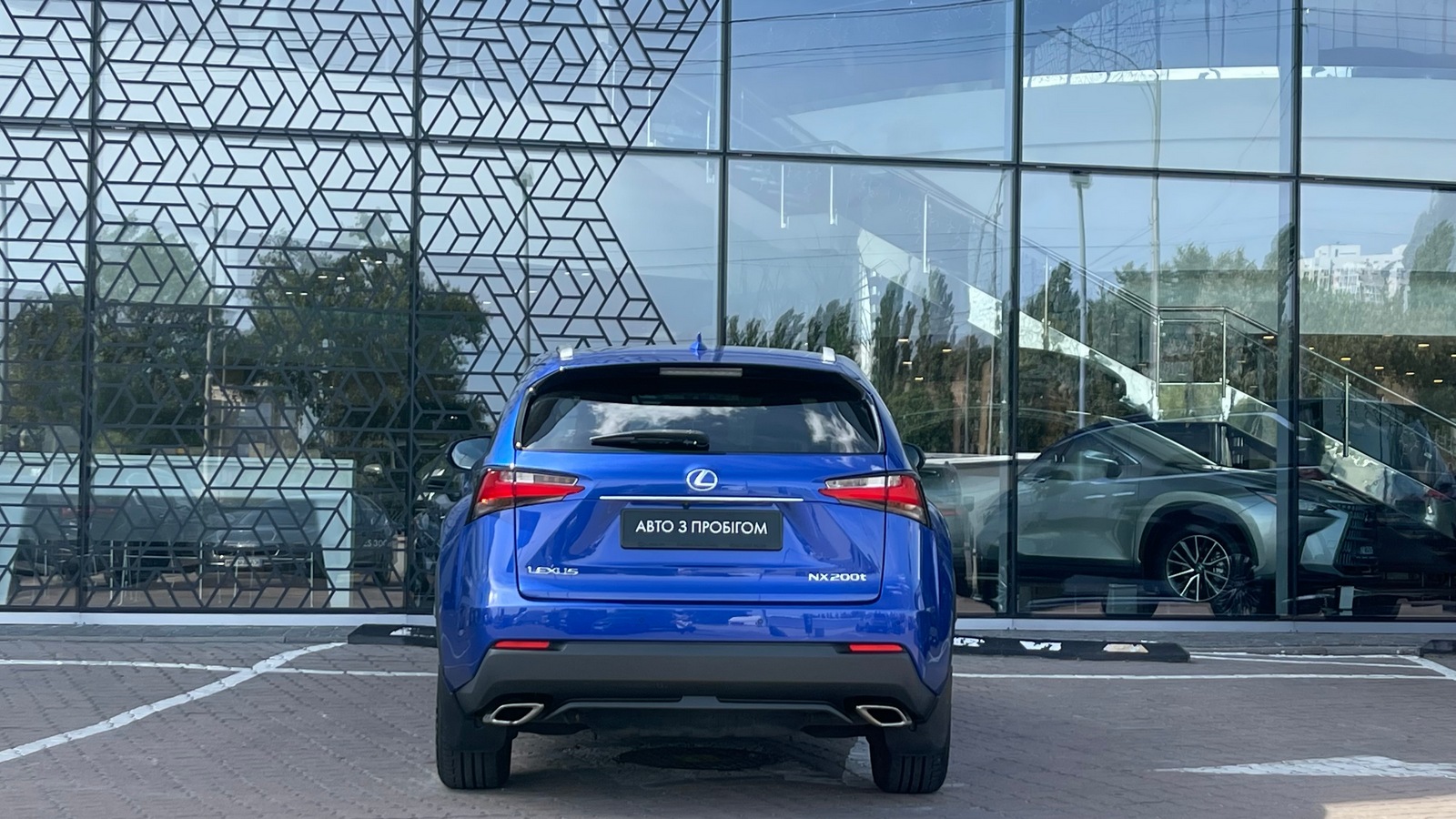 Lexus NX 2016 року з пробігом 190466 км, Універсал, Лексус Київ Захід, м.Київ - 1063000 ГРН | Фото № 4