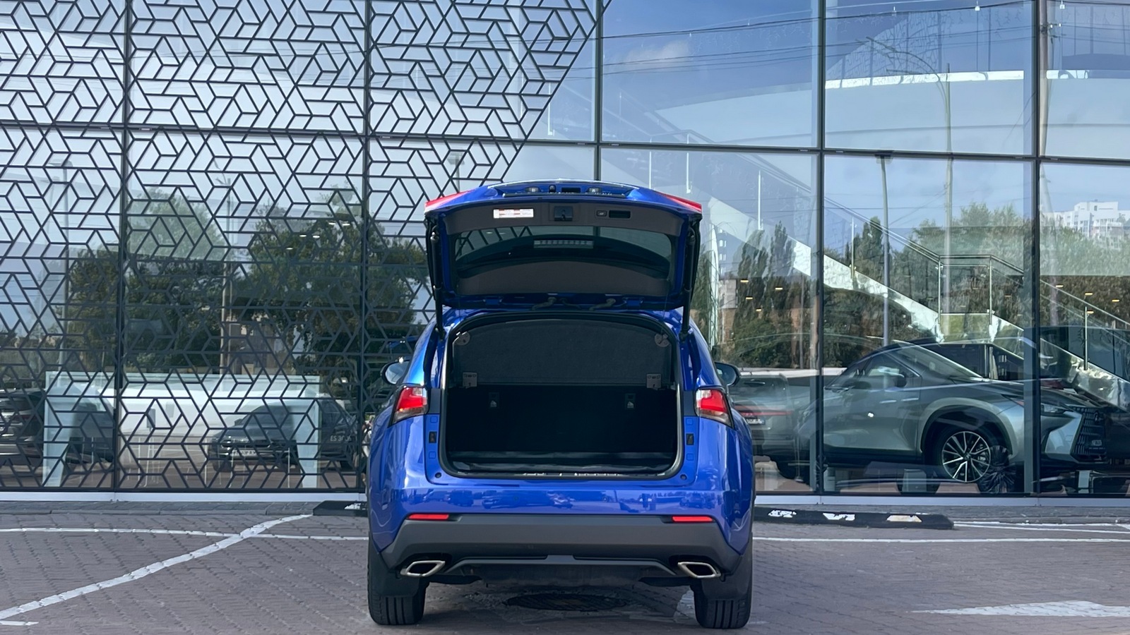 Lexus NX 2016 року з пробігом 190466 км, Універсал, Лексус Київ Захід, м.Київ - 1063000 ГРН | Фото № 10