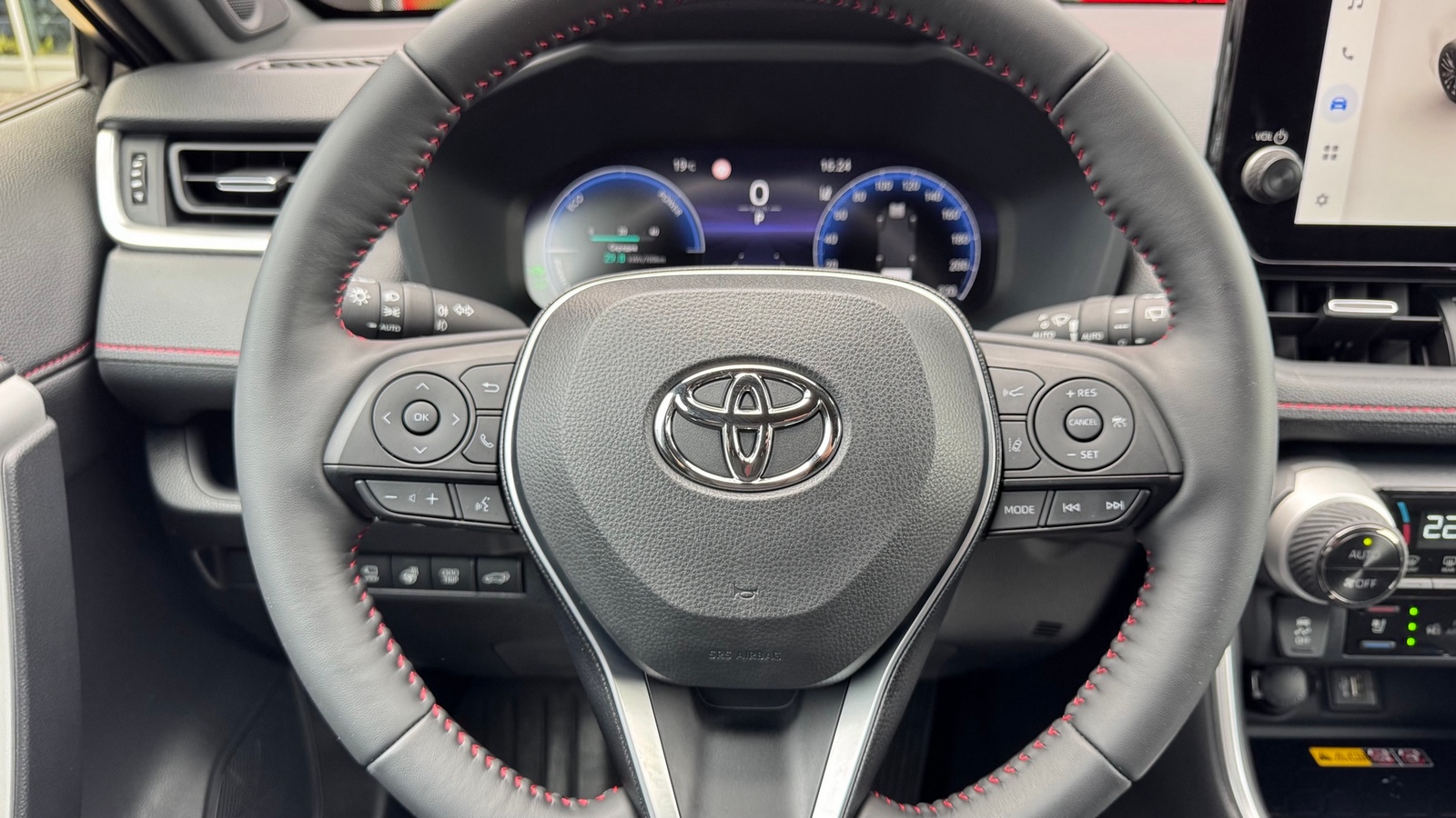 Toyota RAV4 Plug-In 2024 року з пробігом 10648 км, Універсал, Тойота Центр Івано-Франківськ "Класик-Авто", м.Івано-Франківськ - 2500000 ГРН | Фото № 13