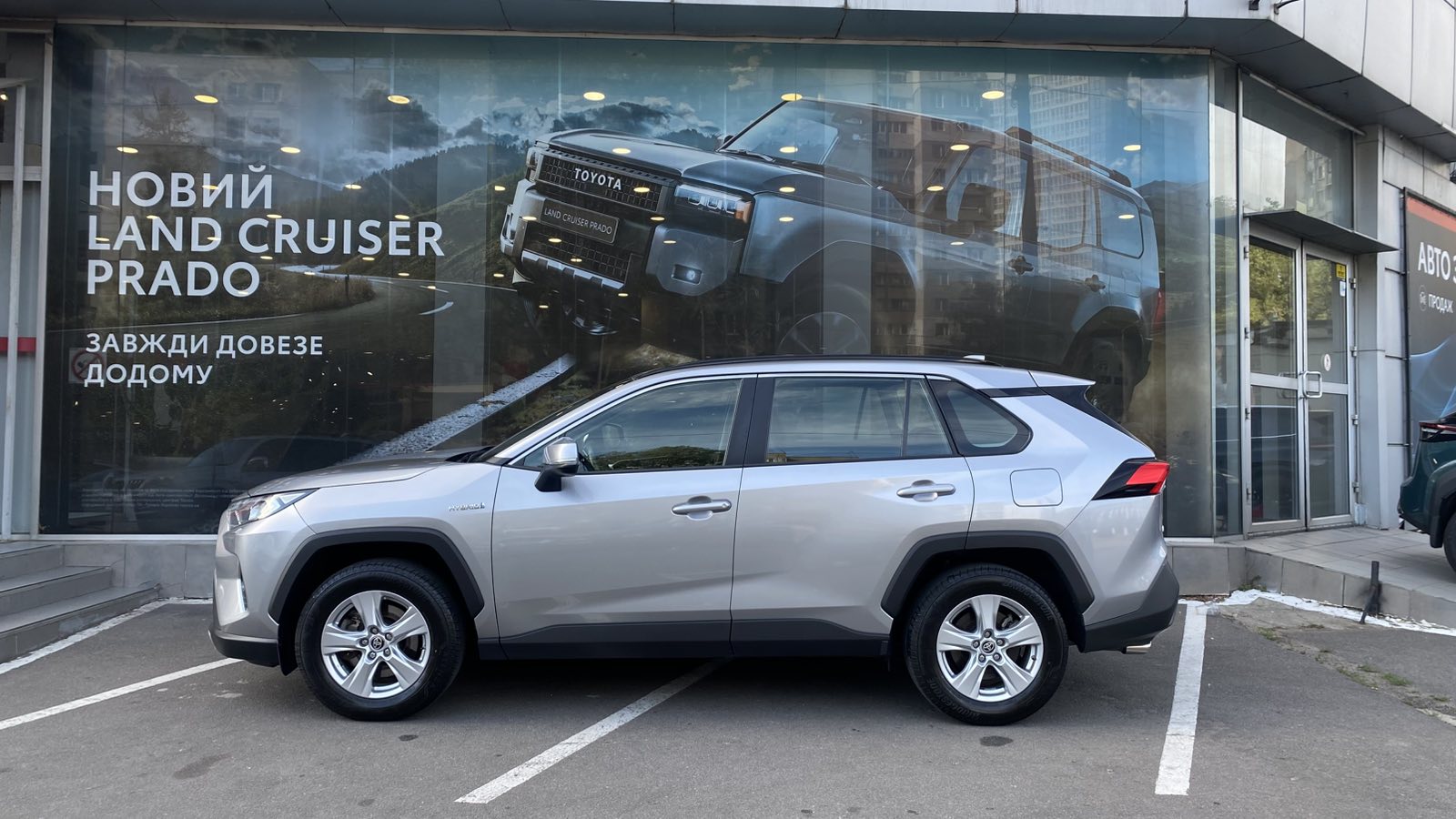 Toyota RAV4 2020 року з пробігом 83363 км, Універсал, Тойота Центр Одеса "ВіДі Пальміра", м.Одеса - 1253830 ГРН | Фото № 3