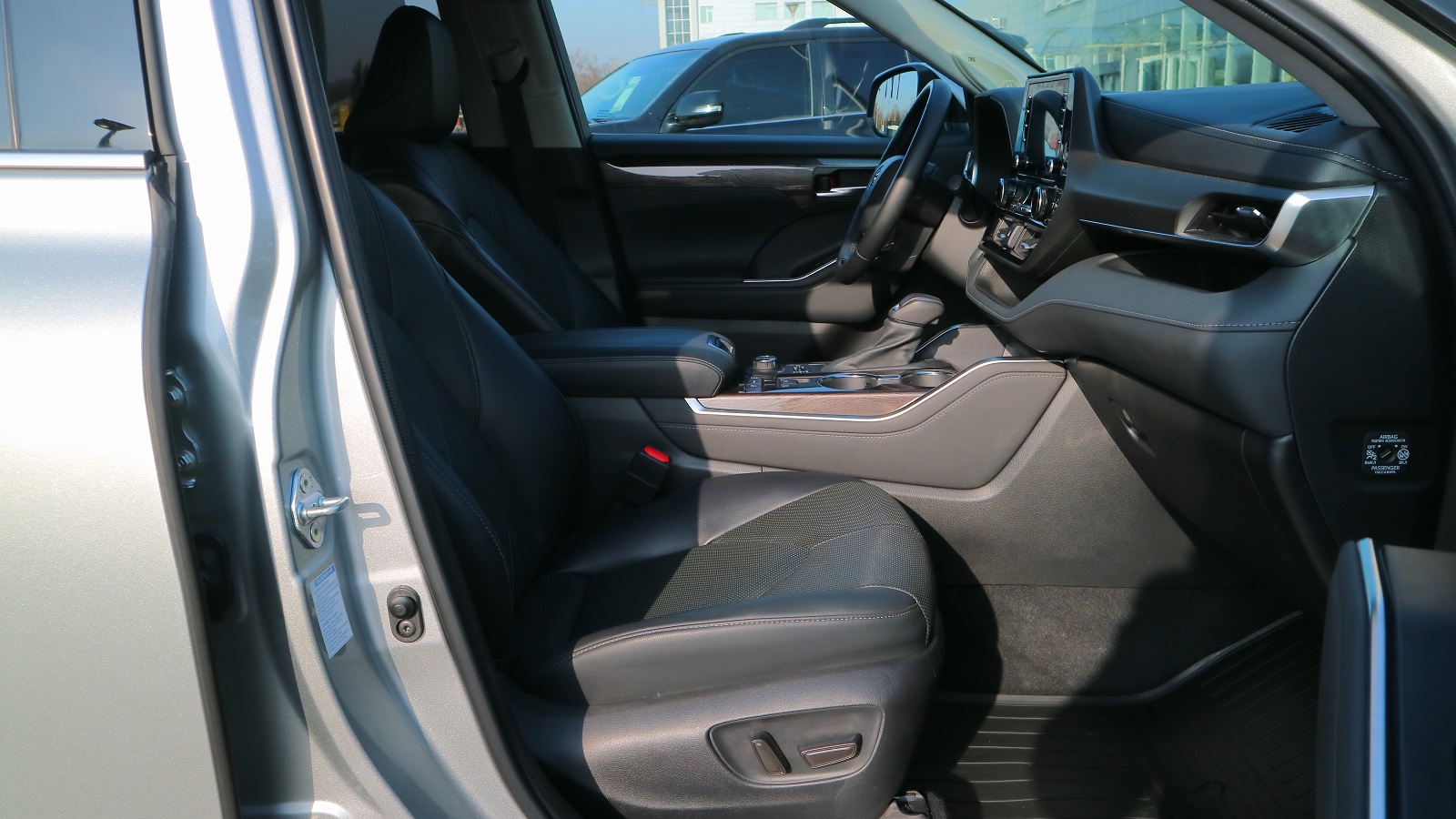 Toyota HIGHLANDER 2022 року з пробігом 13409 км, Універсал, Тойота Центр Київ "Автосаміт Укравто Столичне", м.Київ - 2267000 ГРН | Фото № 6