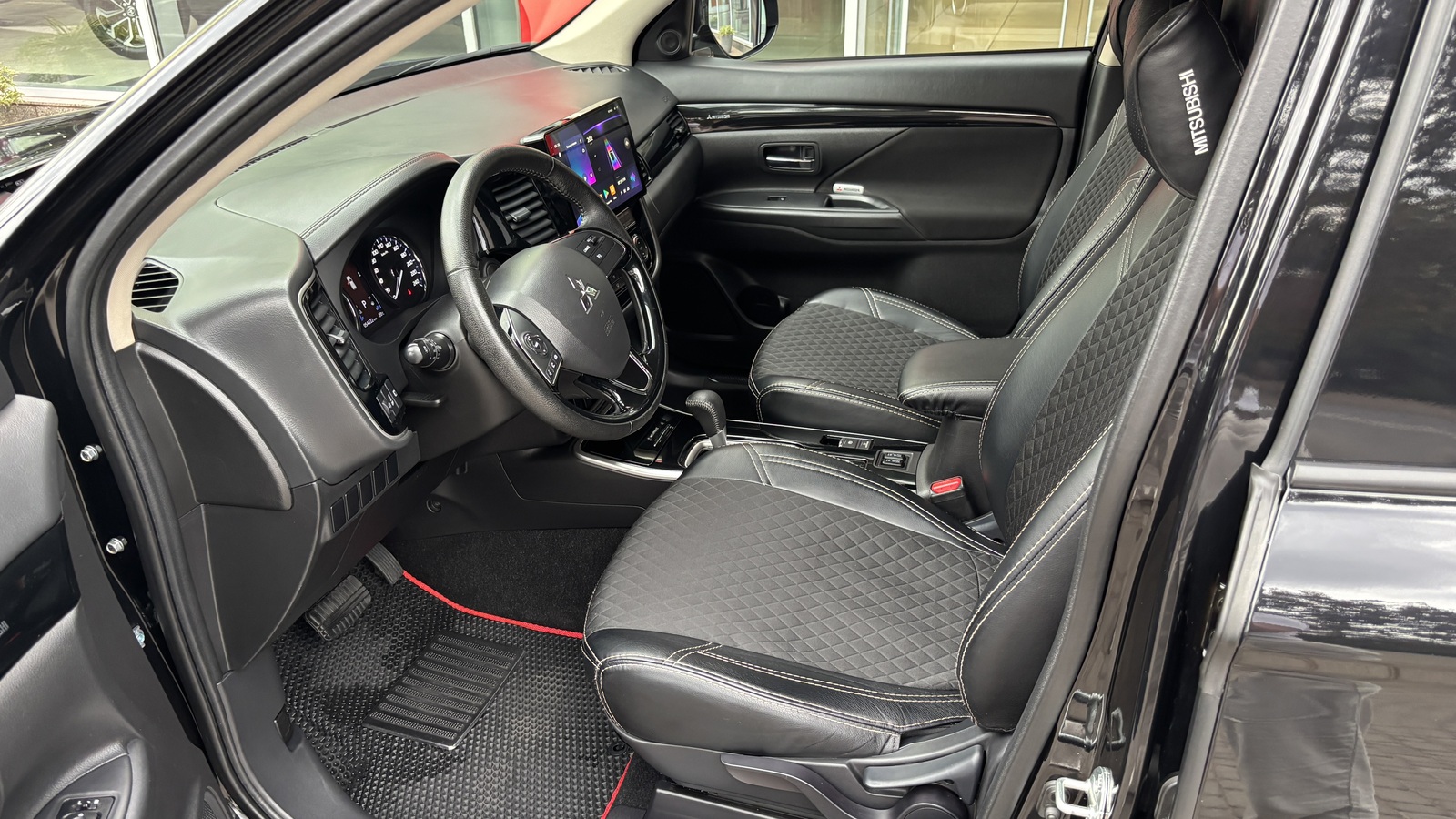 Інші авто MITSUBISHI OUTLANDER 2018 року з пробігом 53774 км, Універсал, Тойота Центр Кривий Ріг "Алмаз Сістем", м.Кривий Ріг - 850000 ГРН | Фото № 12