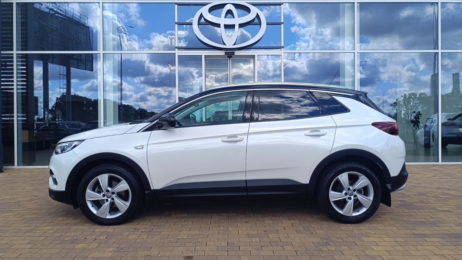 Інші авто OPEL Grandland X 2019 року з пробігом 80060 км, Універсал, Тойота Центр Київ «ВІДІ Аеропорт», м.Київ - 860000 ГРН | Фото № 3