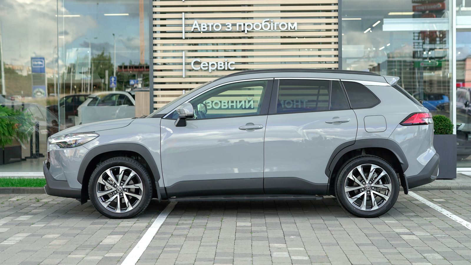 Toyota COROLLA CROSS 2024 року з пробігом 3291 км, Хетчбек, Тойота Центр Львів "Діамант", м.Львів - 1639250 ГРН | Фото № 3