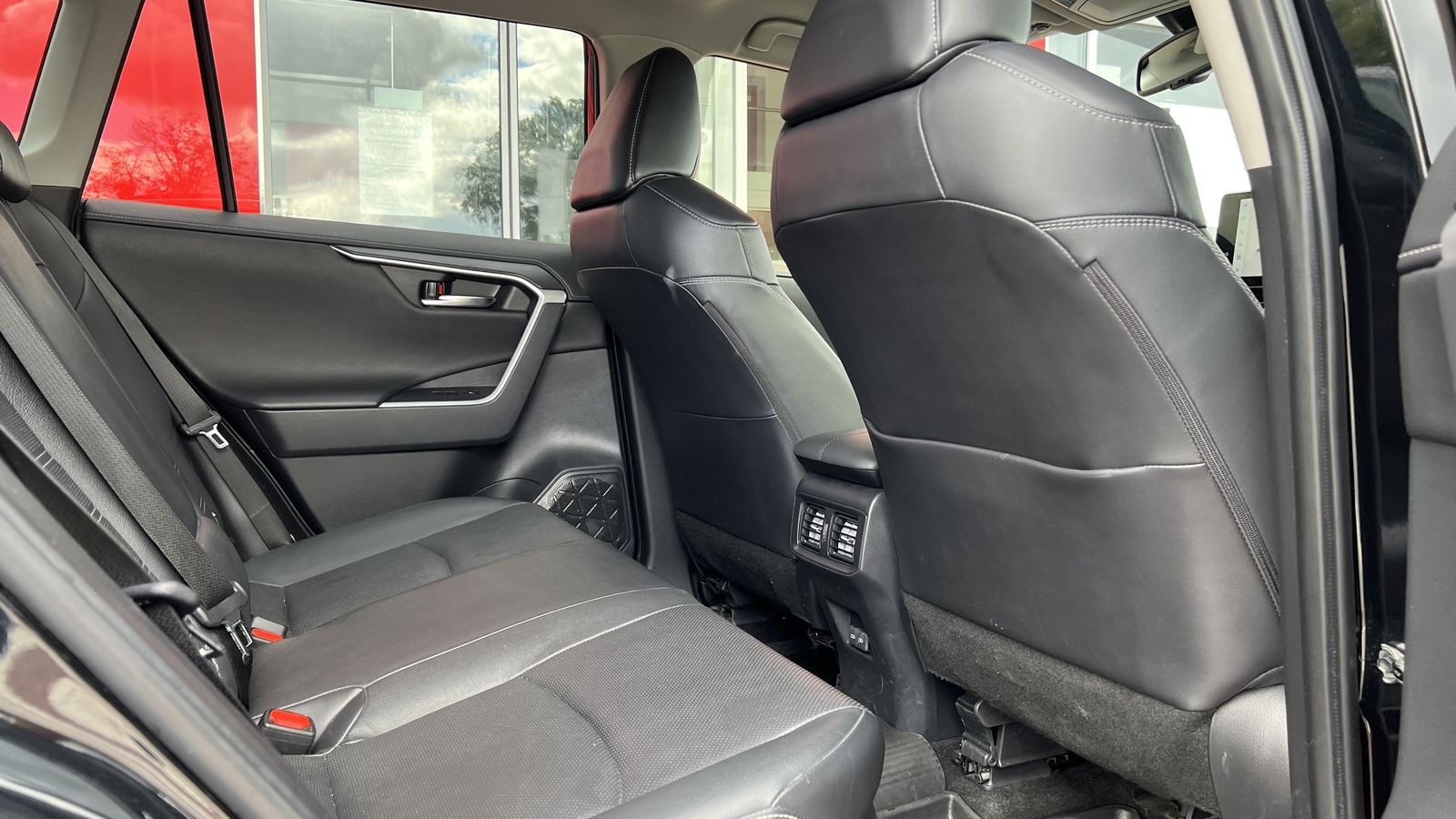 Toyota RAV4 2023 року з пробігом 73877 км, Універсал, Тойота Центр Вінниця "Преміум Мотор", м.Вінниця - 1755000 ГРН | Фото № 7