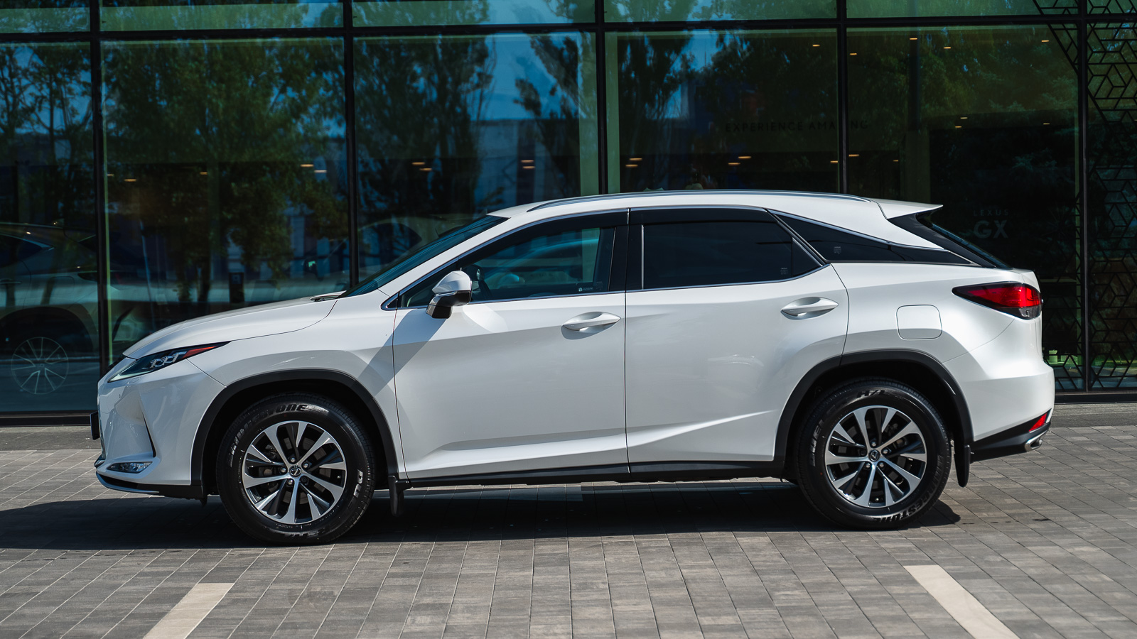 Lexus RX 2020 року з пробігом 72543 км, Універсал, Лексус Дніпро, м.Дніпро - 1689170 ГРН | Фото № 3
