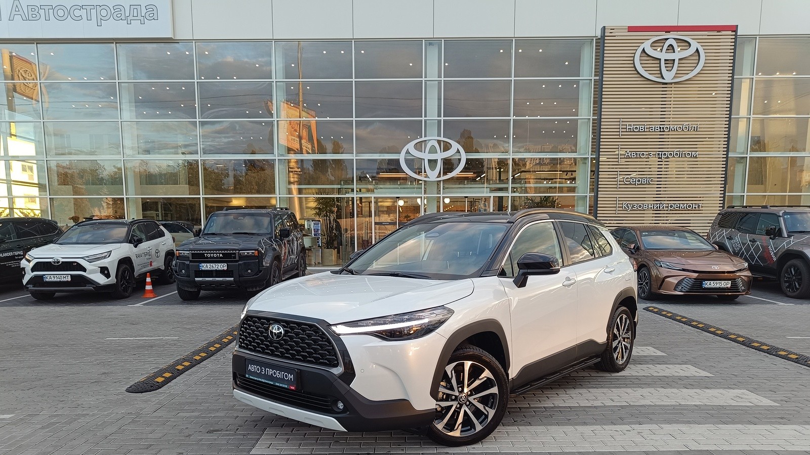 Toyota COROLLA CROSS 2024 року з пробігом 1985 км, Універсал, Тойота Центр Київ "ВіДі Автострада", м.Київ - 1600170 ГРН | Фото № 1