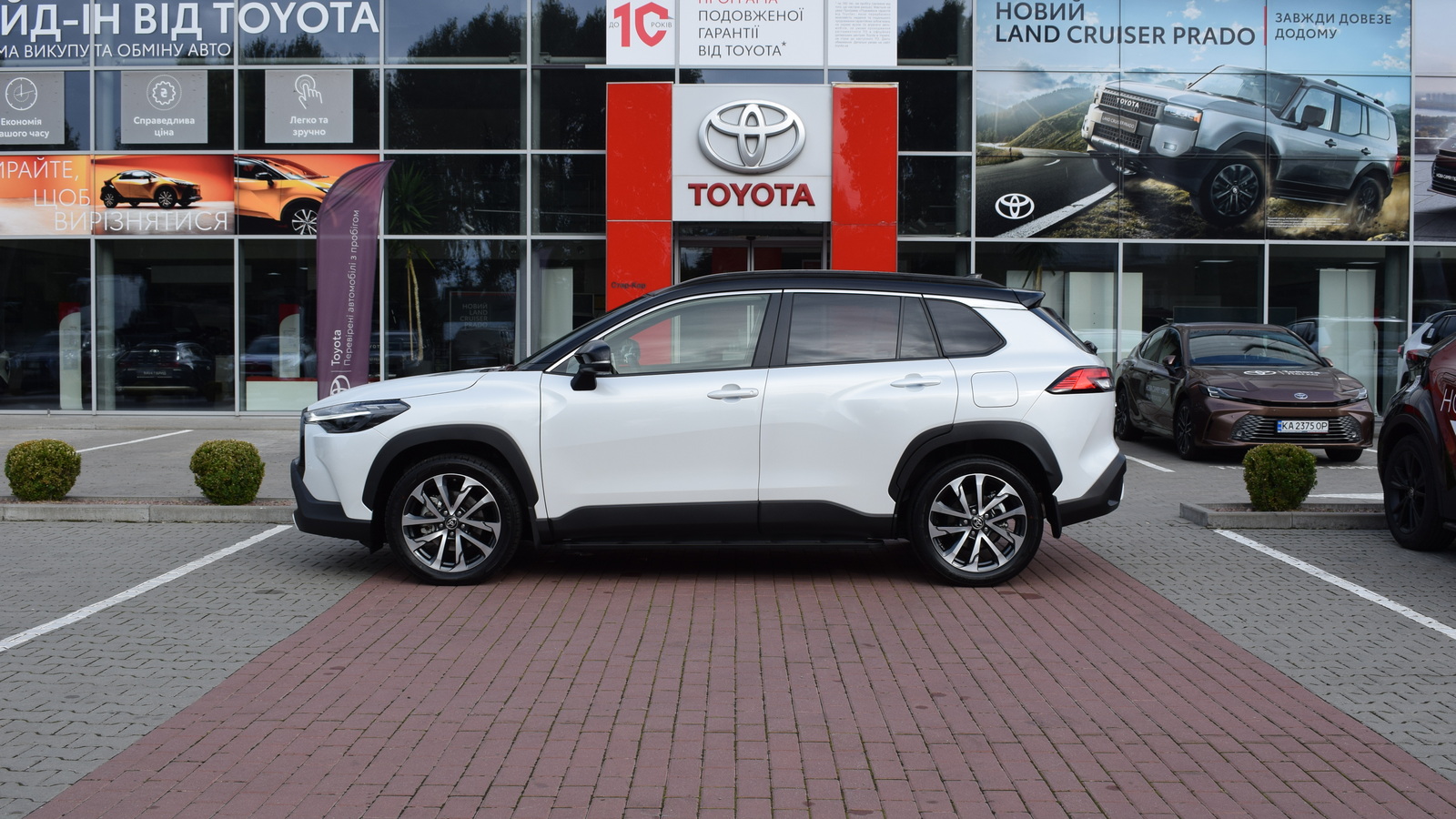 Toyota COROLLA CROSS 2024 року з пробігом 706 км, Універсал, Тойота Центр Житомир "Стар - Кар", м.Житомир - 1606570 ГРН | Фото № 3