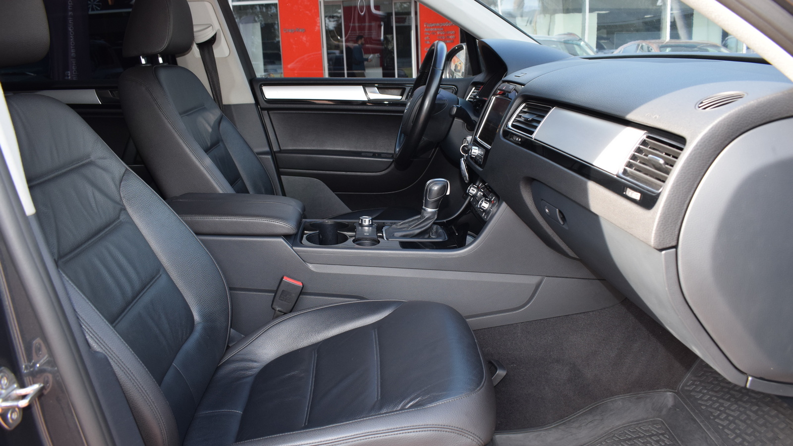 Інші авто VOLKSWAGEN TOUAREG 2014 року з пробігом 338692 км, Універсал, Тойота Центр Житомир "Стар - Кар", м.Житомир - 790020 ГРН | Фото № 6