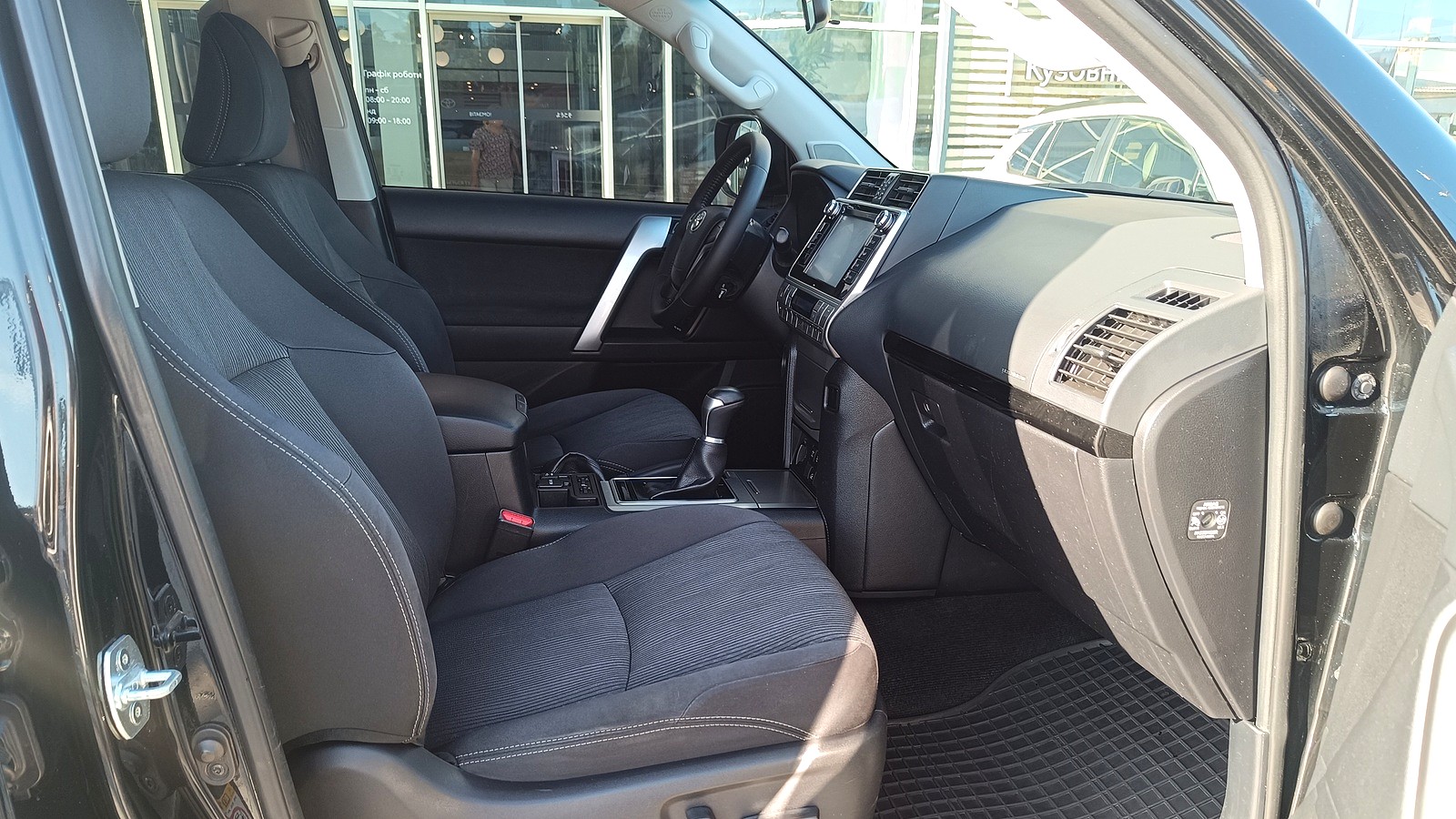 Toyota LAND CRUISER PRADO 2019 року з пробігом 137852 км, Універсал, Тойота Центр Київ "ВіДі Автострада", м.Київ - 1556000 ГРН | Фото № 6