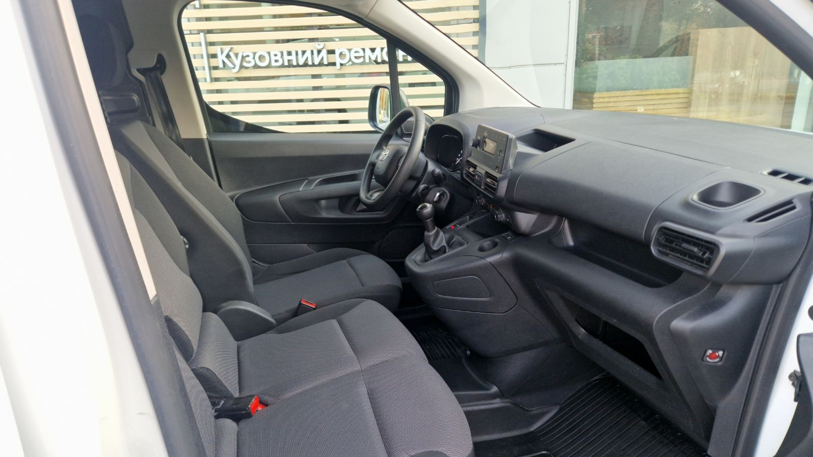 Toyota PROACE CITY 2021 року з пробігом 37371 км, Мінівен, Тойота Центр Кропивницький "Мотор - Олві", м.Кропивницький - 750000 ГРН | Фото № 6