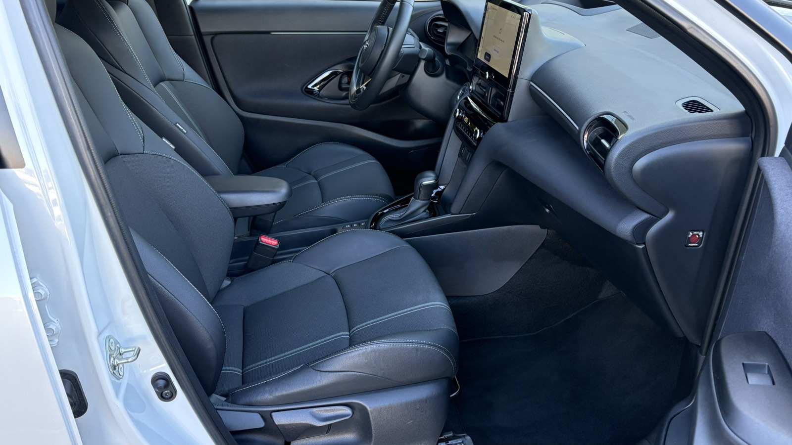 Toyota YARIS CROSS 2024 року з пробігом 2470 км, Хетчбек, Тойота Центр Київ "Автосаміт Укравто", м.Київ - 1400000 ГРН | Фото № 6