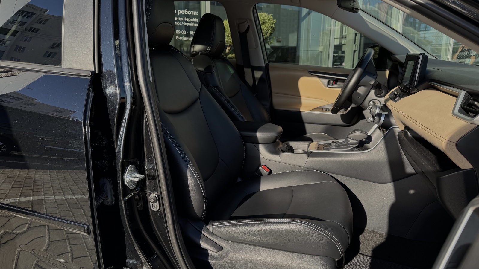 Toyota RAV4 2019 року з пробігом 69000 км, Універсал, Тойота Центр Чернігів "Соллі-Плюс", м.Чернігів - 1117200 ГРН | Фото № 6