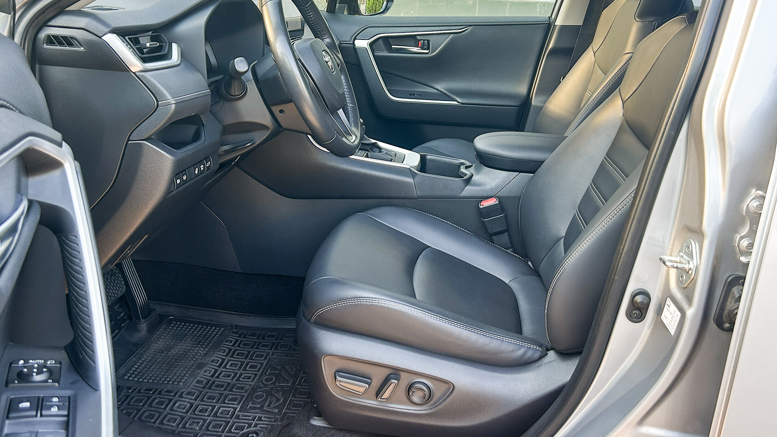 Toyota RAV4 2023 року з пробігом 48340 км, Універсал, Тойота Центр Чернівці "Олімп-Моторс", м.Чернівці - 1420000 ГРН | Фото № 12