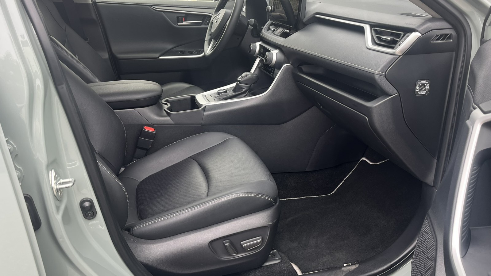 Toyota RAV4 2023 року з пробігом 28917 км, Універсал, Тойота Центр Київ "Автосаміт Укравто", м.Київ - 1946128 ГРН | Фото № 6