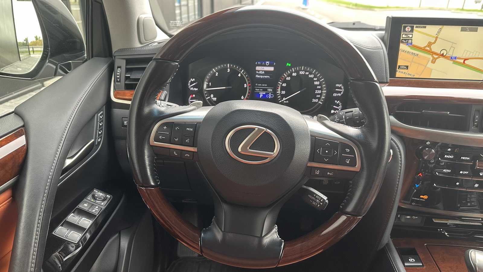 Lexus LX 2017 року з пробігом 76190 км, Універсал, Лексус Київ Аеропорт, м.Київ - 3108618 ГРН | Фото № 9