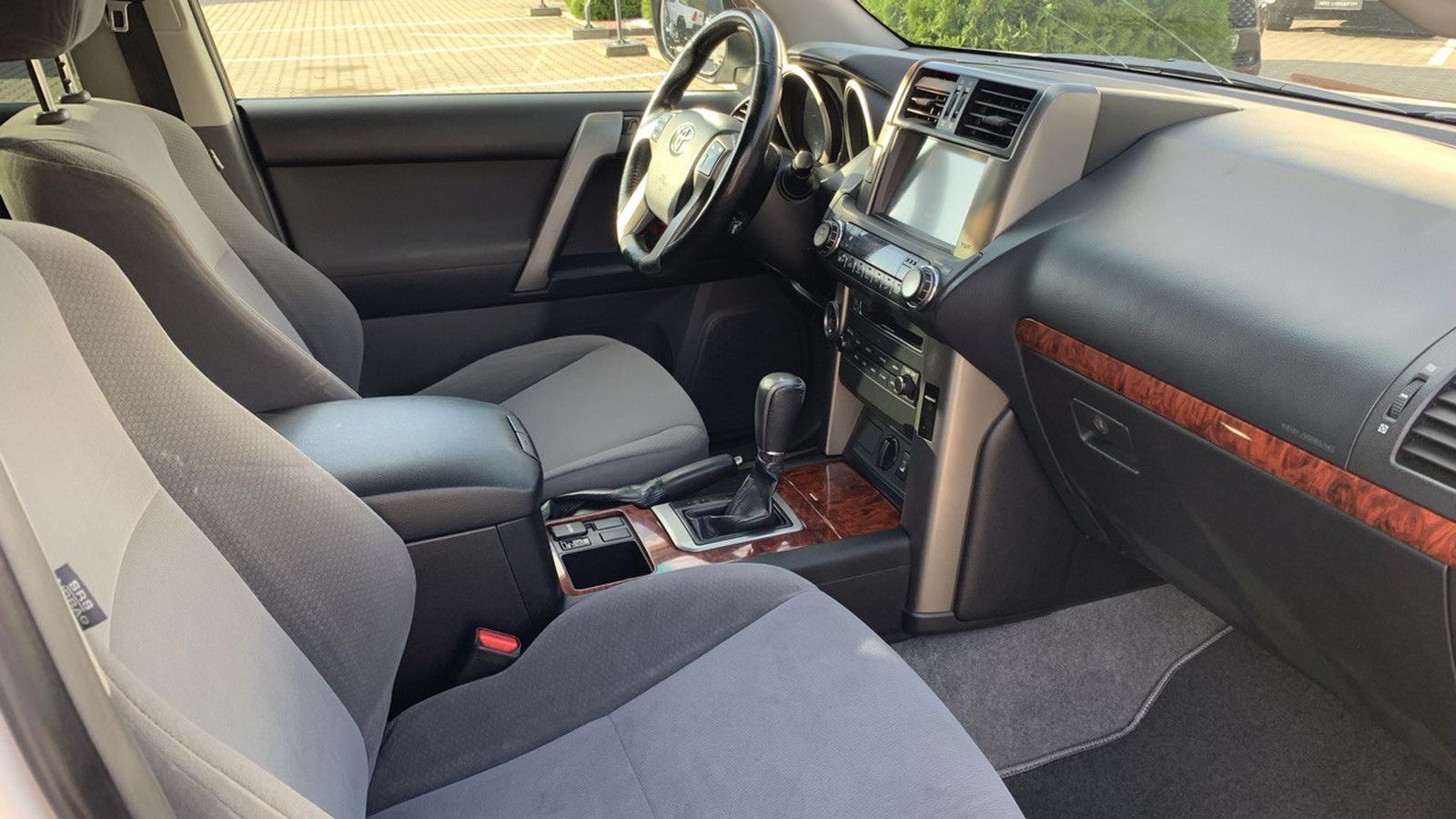 Toyota Land Cruiser Prado 2012 року з пробігом 210045 км, Універсал, Тойота Центр Хмельницький "Гранд Мотор", м.Хмельницький - 1027960 ГРН | Фото № 6