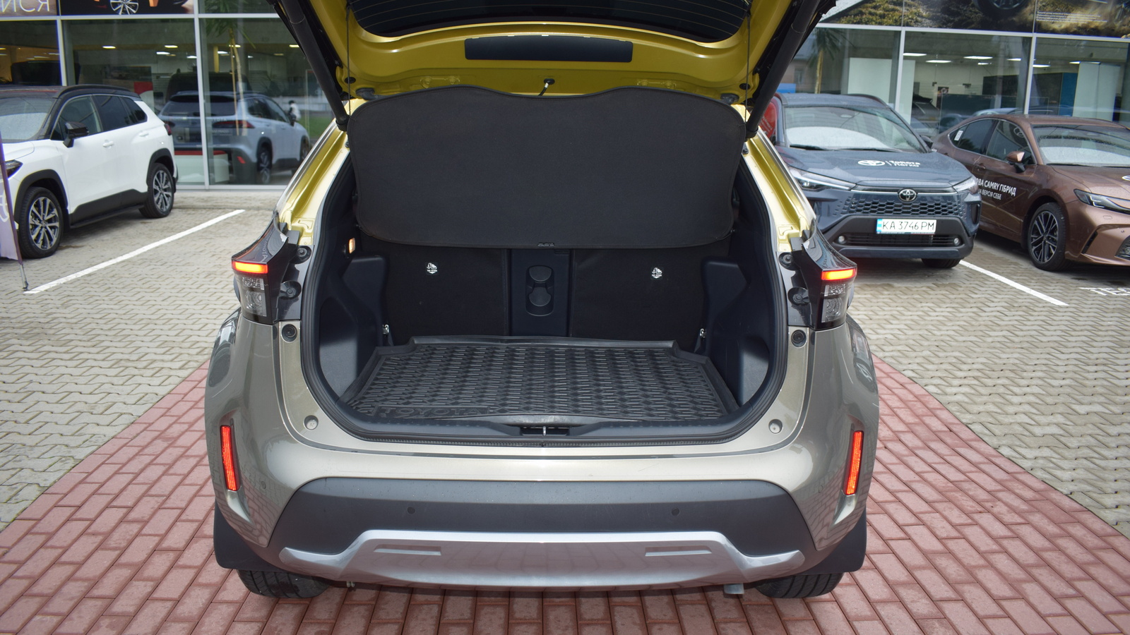 Toyota YARIS CROSS 2022 року з пробігом 14689 км, Хетчбек, Тойота Центр Житомир "Стар - Кар", м.Житомир - 1257450 ГРН | Фото № 10