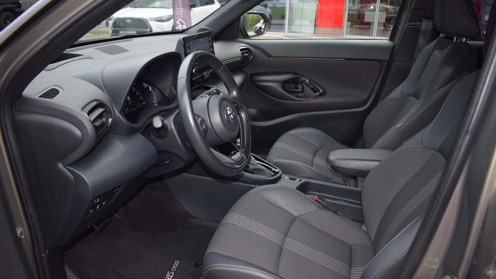 Toyota YARIS CROSS 2022 року з пробігом 14689 км, Хетчбек, Тойота Центр Житомир "Стар - Кар", м.Житомир - 1257450 ГРН | Фото № 12