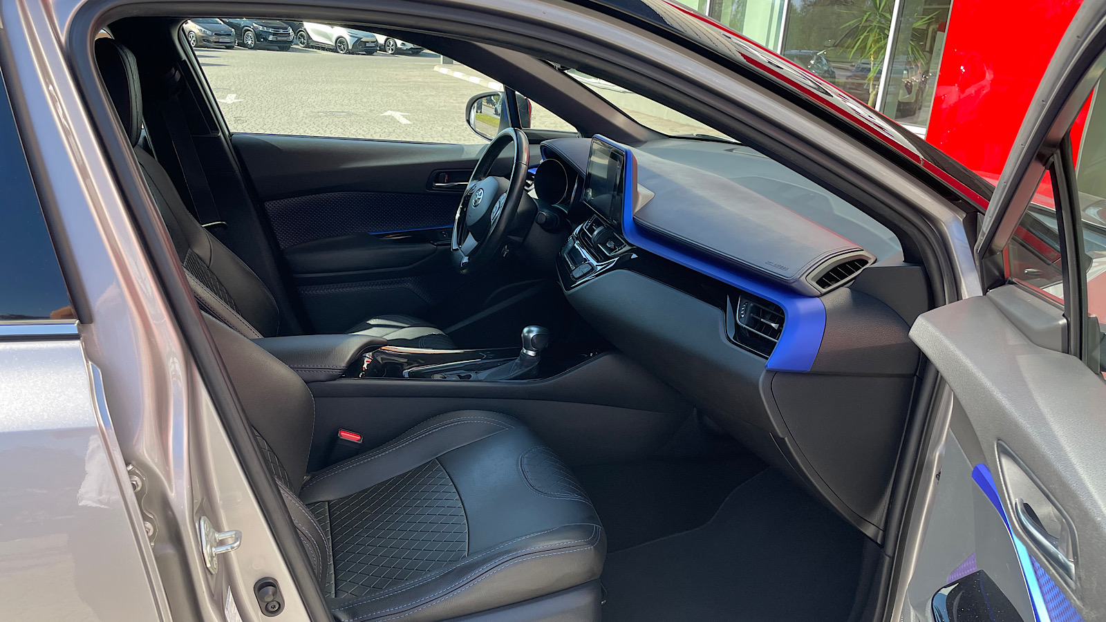Toyota C-HR 2016 року з пробігом 91826 км, Хетчбек, Тойота Центр Запоріжжя "Восток Автомир", м.Запоріжжя - 806715 ГРН | Фото № 6