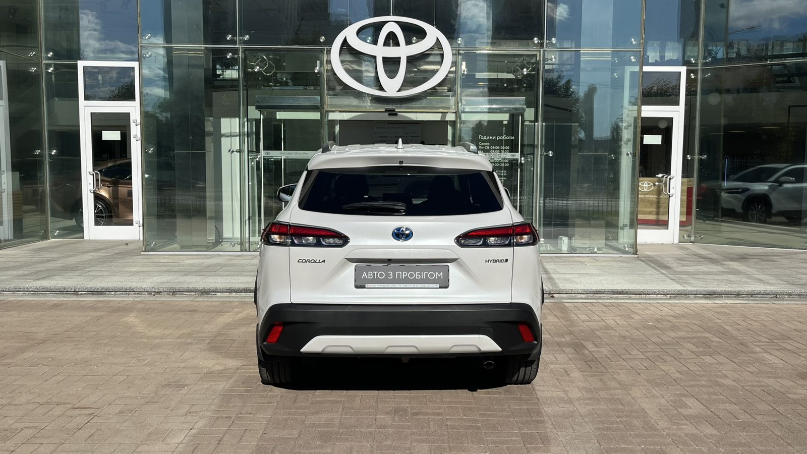 Toyota COROLLA CROSS 2023 року з пробігом 18000 км, Універсал, Тойота Центр Київ "Автосаміт Укравто", м.Київ - 1524000 ГРН | Фото № 4