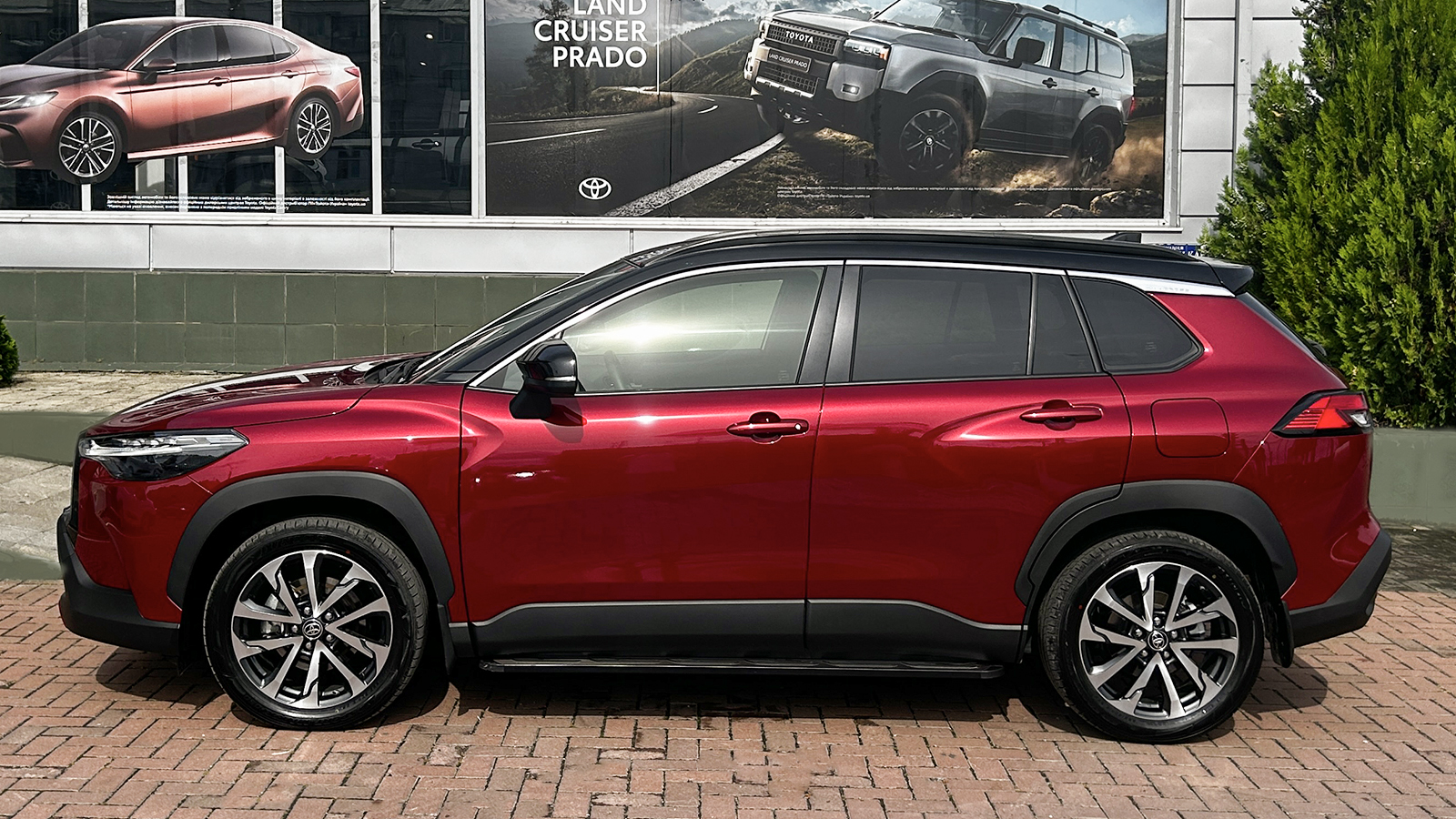 Toyota COROLLA CROSS 2024 року з пробігом 413 км, Універсал, Тойота Центр Чернівці "Олімп-Моторс", м.Чернівці - 1610000 ГРН | Фото № 3