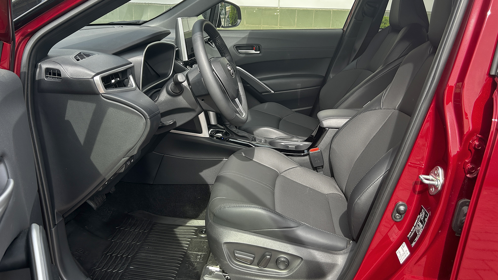 Toyota COROLLA CROSS 2024 року з пробігом 413 км, Універсал, Тойота Центр Чернівці "Олімп-Моторс", м.Чернівці - 1610000 ГРН | Фото № 12