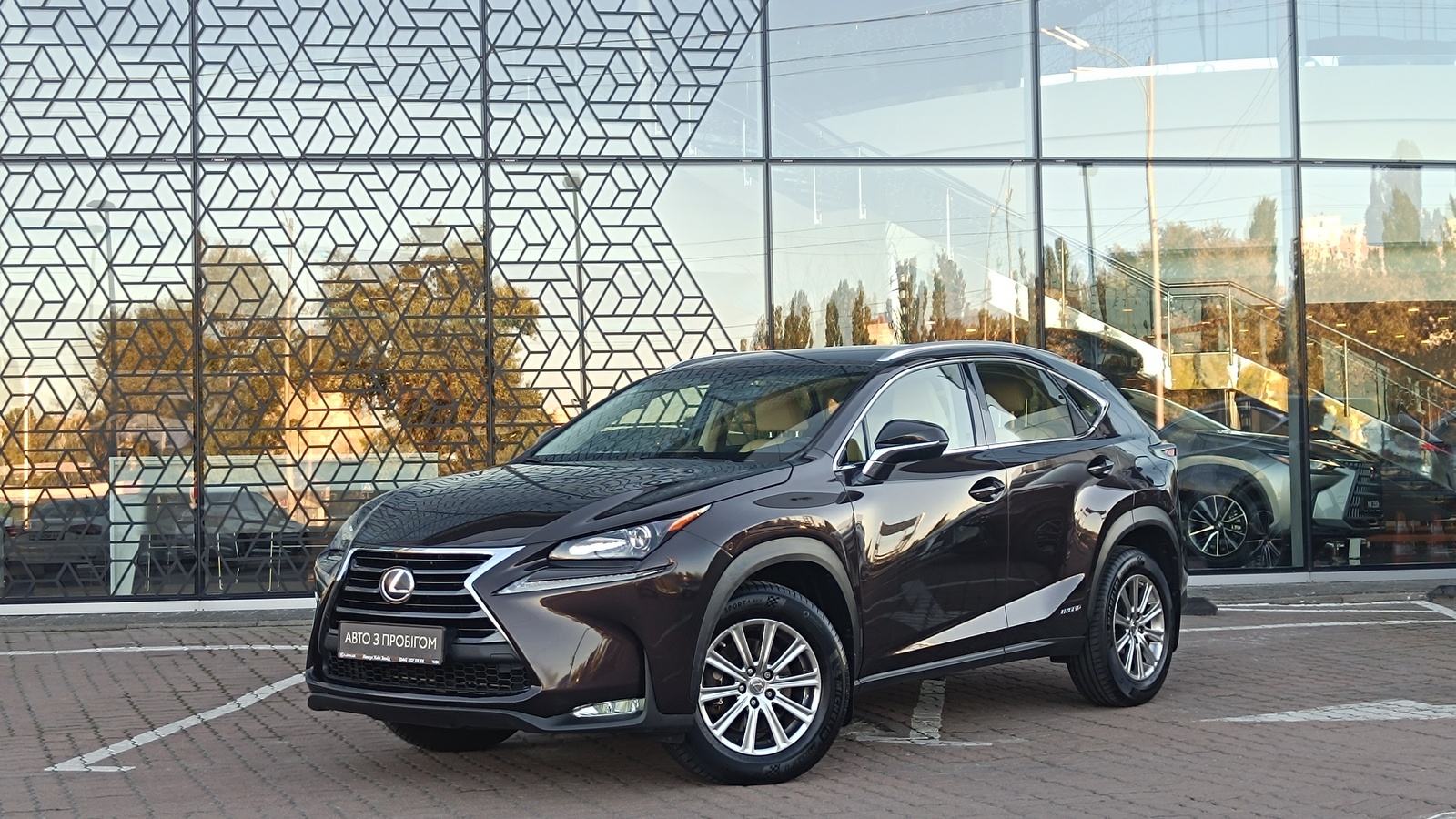 Lexus NX 2015 року з пробігом 99303 км, Універсал, Лексус Київ Захід, м.Київ - 1147000 ГРН | Фото № 1