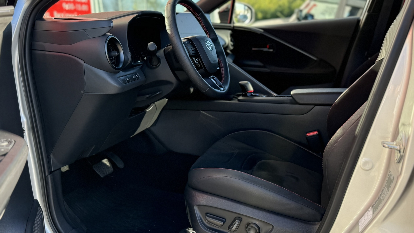 Toyota C-HR 2024 року з пробігом 8228 км, Хетчбек, Тойота Центр Тернопіль "Кристал Моторс", м.Тернопіль - 1845000 ГРН | Фото № 12