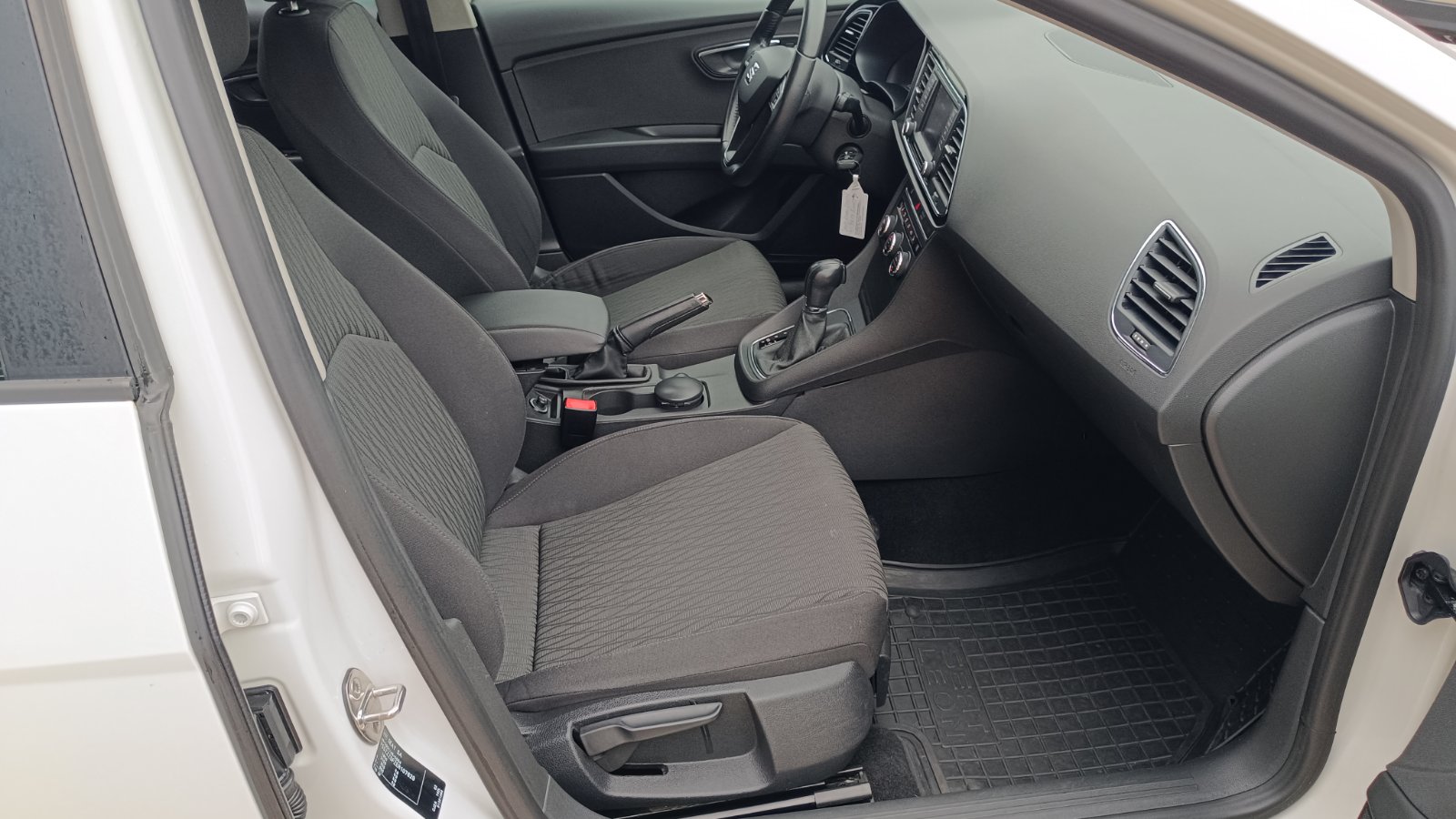 Інші авто SEAT LEON 2014 року з пробігом 131448 км, Універсал, Тойота Центр Київ «ВІДІ Аеропорт», м.Київ - 440000 ГРН | Фото № 6