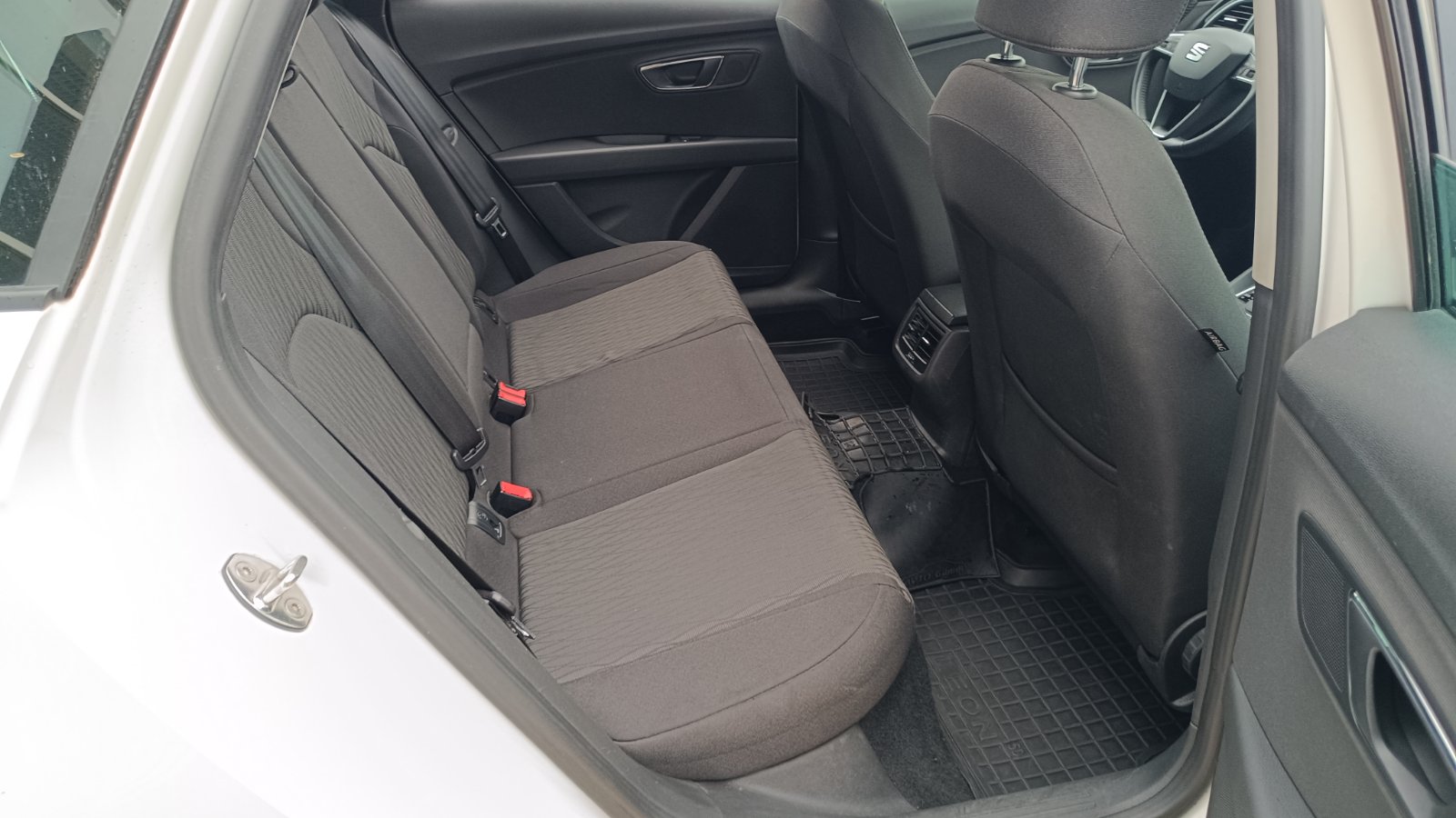 Інші авто SEAT LEON 2014 року з пробігом 131448 км, Універсал, Тойота Центр Київ «ВІДІ Аеропорт», м.Київ - 440000 ГРН | Фото № 7