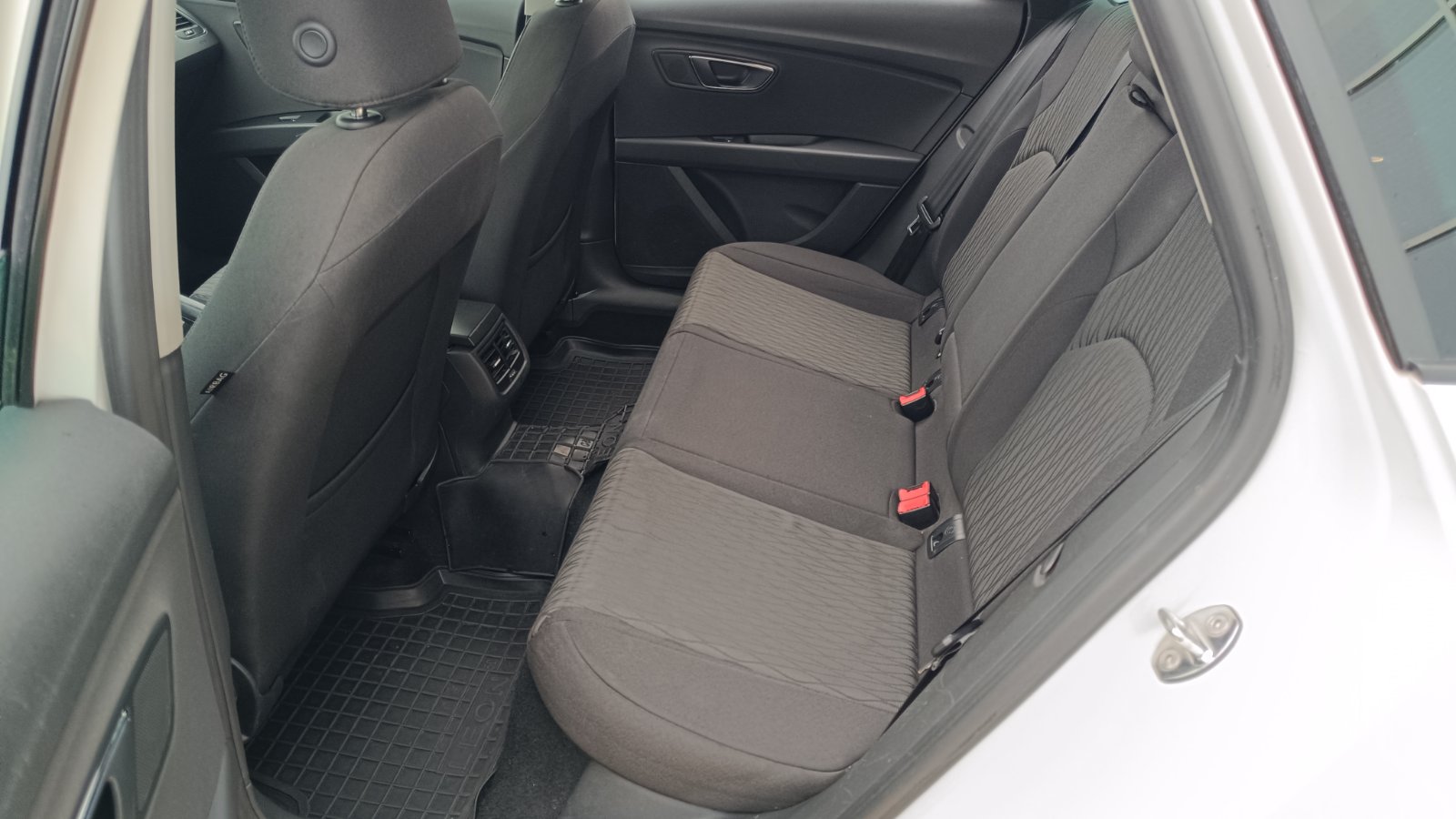 Інші авто SEAT LEON 2014 року з пробігом 131448 км, Універсал, Тойота Центр Київ «ВІДІ Аеропорт», м.Київ - 440000 ГРН | Фото № 12