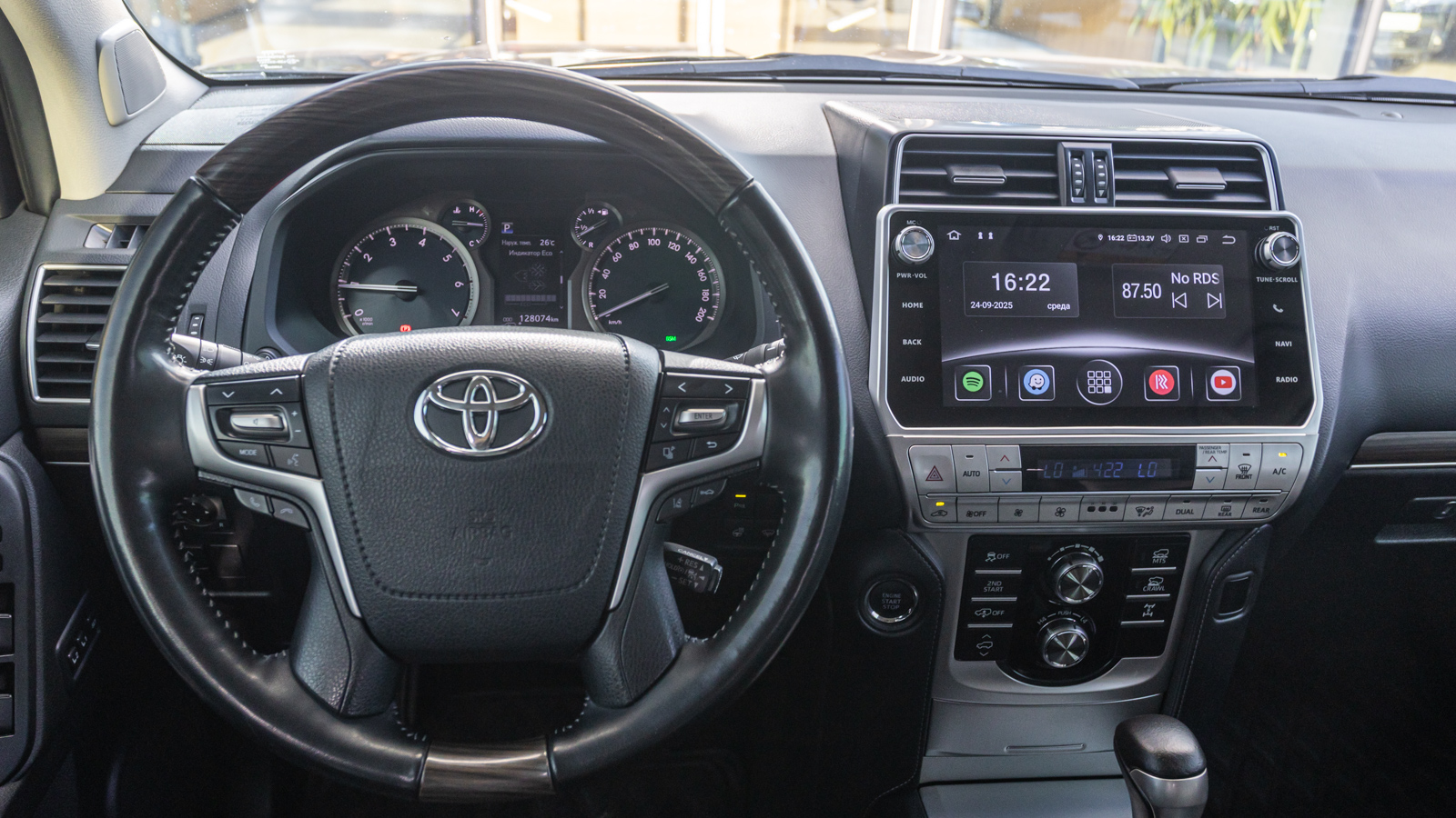 Toyota LAND CRUISER PRADO 2019 року з пробігом 128058 км, Універсал, Тойота Центр Дніпро "Алмаз Мотор" на Запорізькому шосе, м.Дніпро - 1780000 ГРН | Фото № 9