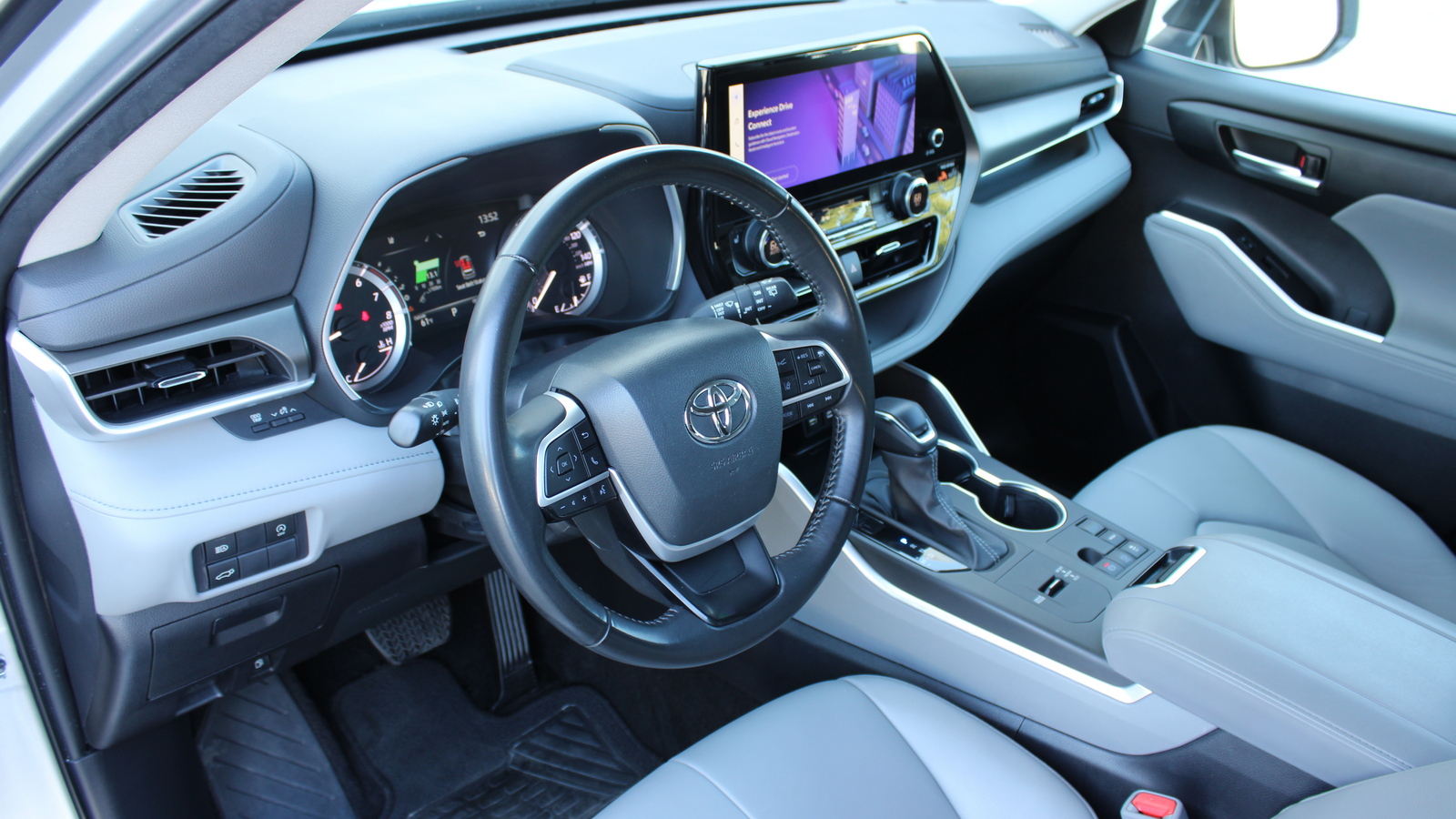 Toyota HIGHLANDER 2023 року з пробігом 44068 км, Універсал, Тойота Центр Черкаси "Мотор Сіті", м.Черкаси - 1656000 ГРН | Фото № 12