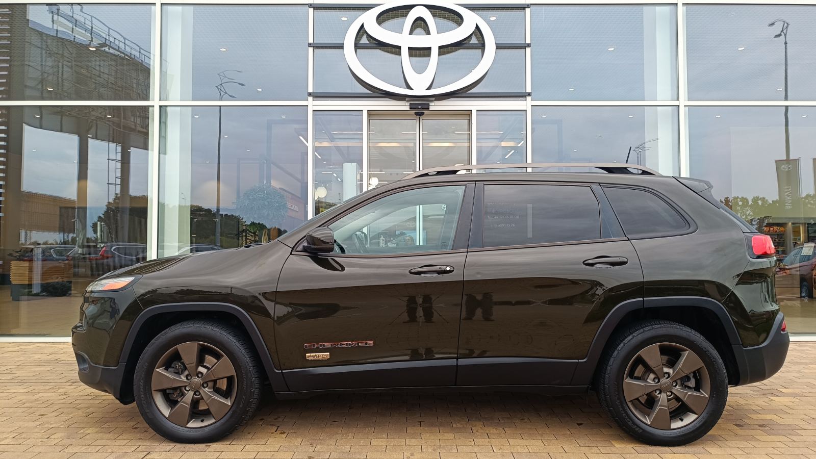 Інші авто JEEP CHEROKEE 2016 року з пробігом 152580 км, Універсал, Тойота Центр Київ «ВІДІ Аеропорт», м.Київ - 595000 ГРН | Фото № 3