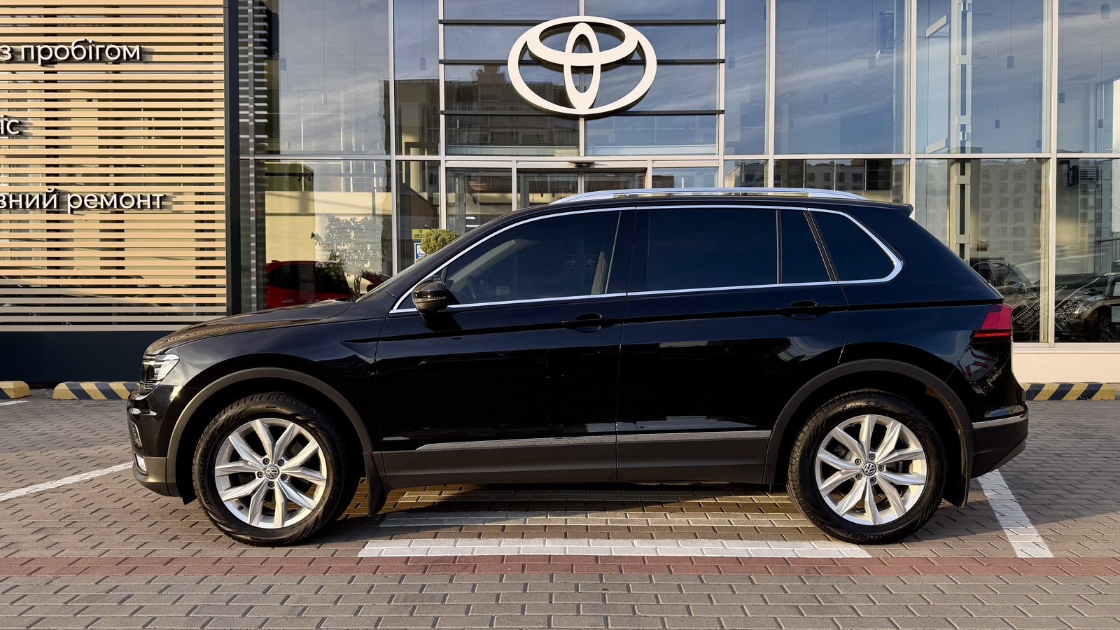 Інші авто VOLKSWAGEN TIGUAN 2016 року з пробігом 111936 км, Універсал, Тойота Центр Чернігів "Соллі-Плюс", м.Чернігів - 1030000 ГРН | Фото № 3