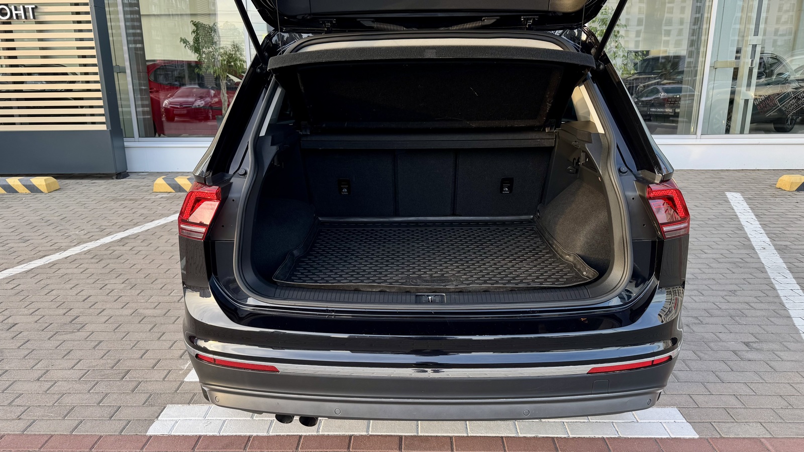 Інші авто VOLKSWAGEN TIGUAN 2016 року з пробігом 111936 км, Універсал, Тойота Центр Чернігів "Соллі-Плюс", м.Чернігів - 1030000 ГРН | Фото № 10