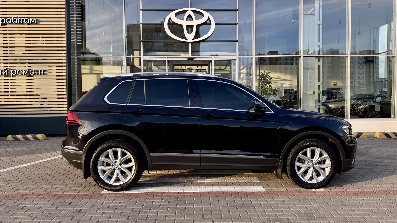 Інші авто VOLKSWAGEN TIGUAN 2016 року з пробігом 111936 км, Універсал, Тойота Центр Чернігів "Соллі-Плюс", м.Чернігів - 1030000 ГРН | Фото № 16