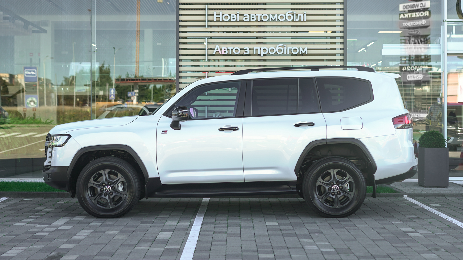 Toyota LAND CRUISER 2023 року з пробігом 62938 км, Універсал, Тойота Центр Львів "Діамант", м.Львів - 3361500 ГРН | Фото № 3