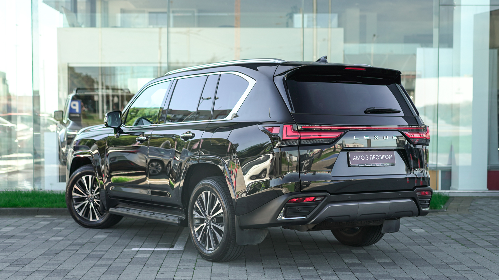 Lexus LX 2024 року з пробігом 15029 км, Універсал, Лексус Львів, м.Львів - 4980000 ГРН | Фото № 2