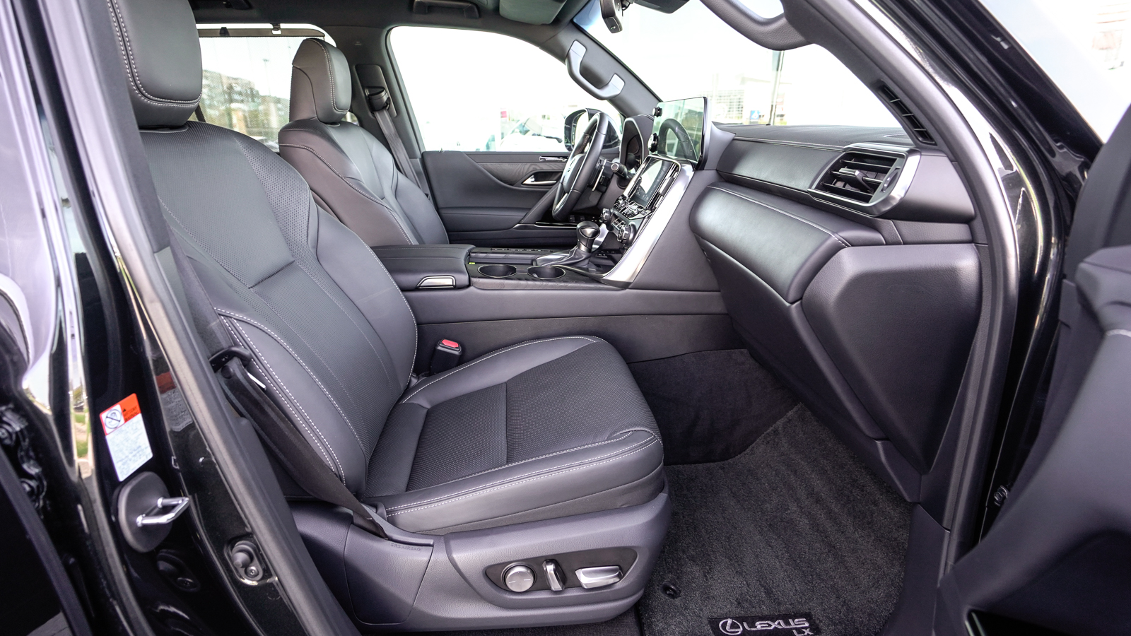 Lexus LX 2024 року з пробігом 15029 км, Універсал, Лексус Львів, м.Львів - 4980000 ГРН | Фото № 6
