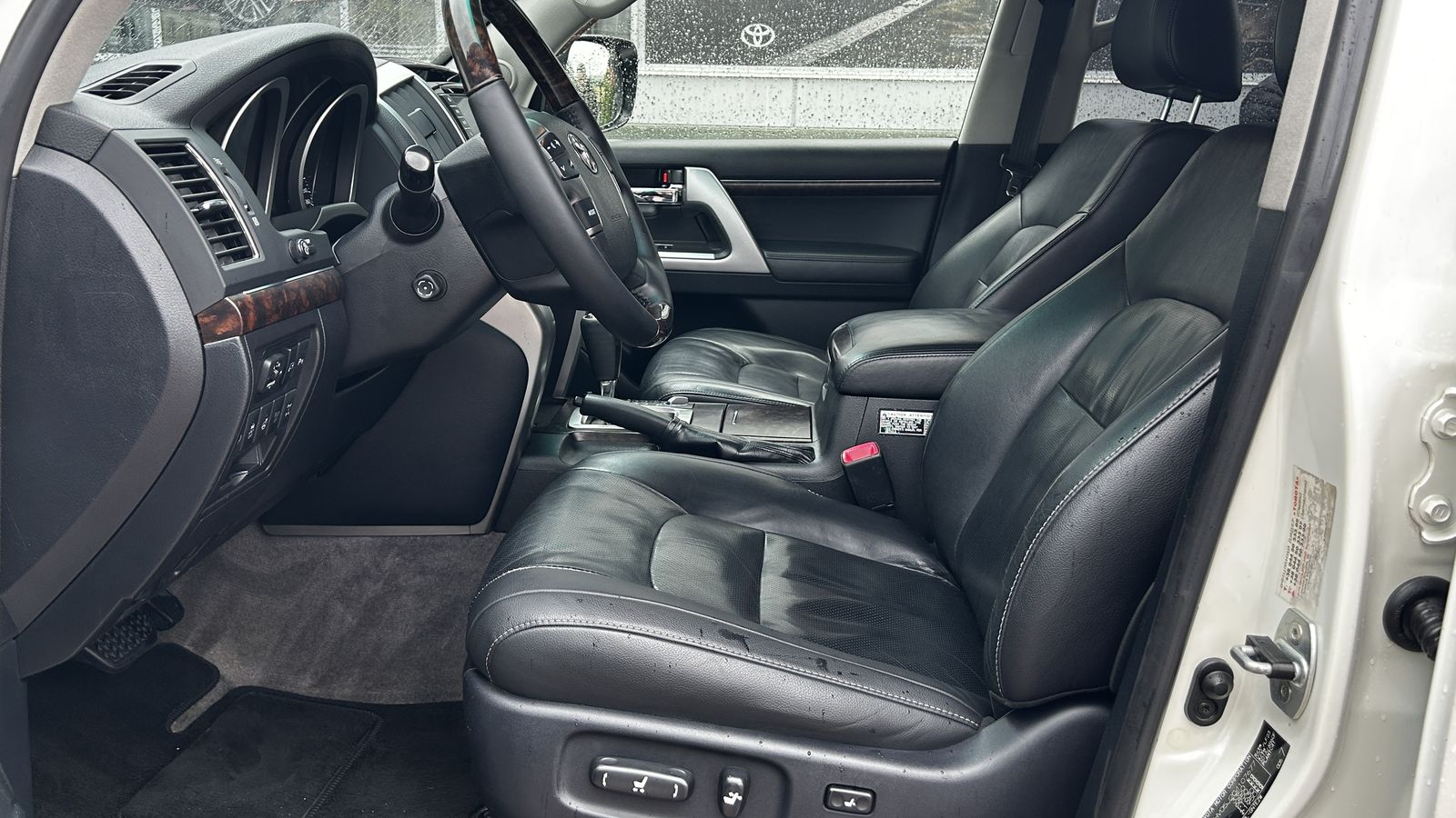 Toyota LAND CRUISER 2013 року з пробігом 293389 км, Універсал, Тойота Центр Чернівці "Олімп-Моторс", м.Чернівці - 1250000 ГРН | Фото № 12