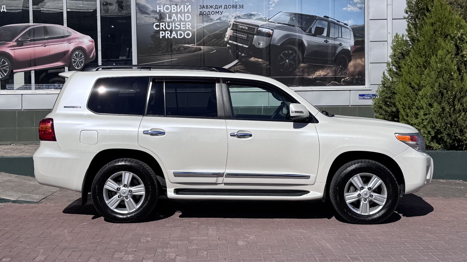 Toyota LAND CRUISER 2013 року з пробігом 293389 км, Універсал, Тойота Центр Чернівці "Олімп-Моторс", м.Чернівці - 1250000 ГРН | Фото № 17