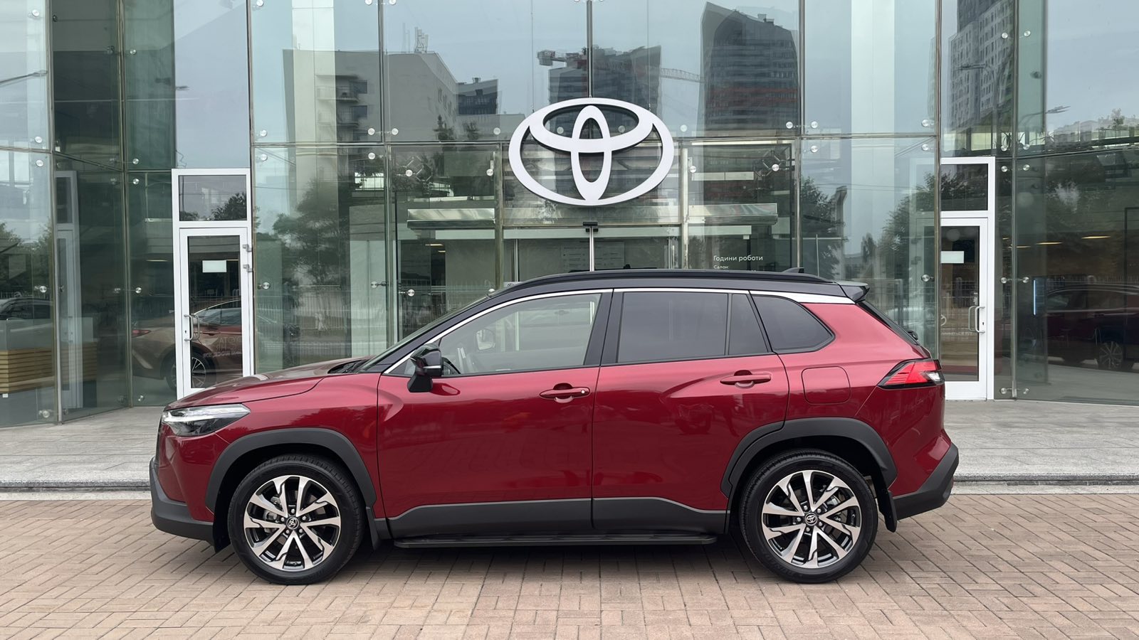 Toyota COROLLA CROSS 2024 року з пробігом 1842 км, Універсал, Тойота Центр Київ "Автосаміт Укравто", м.Київ - 1639890 ГРН | Фото № 3