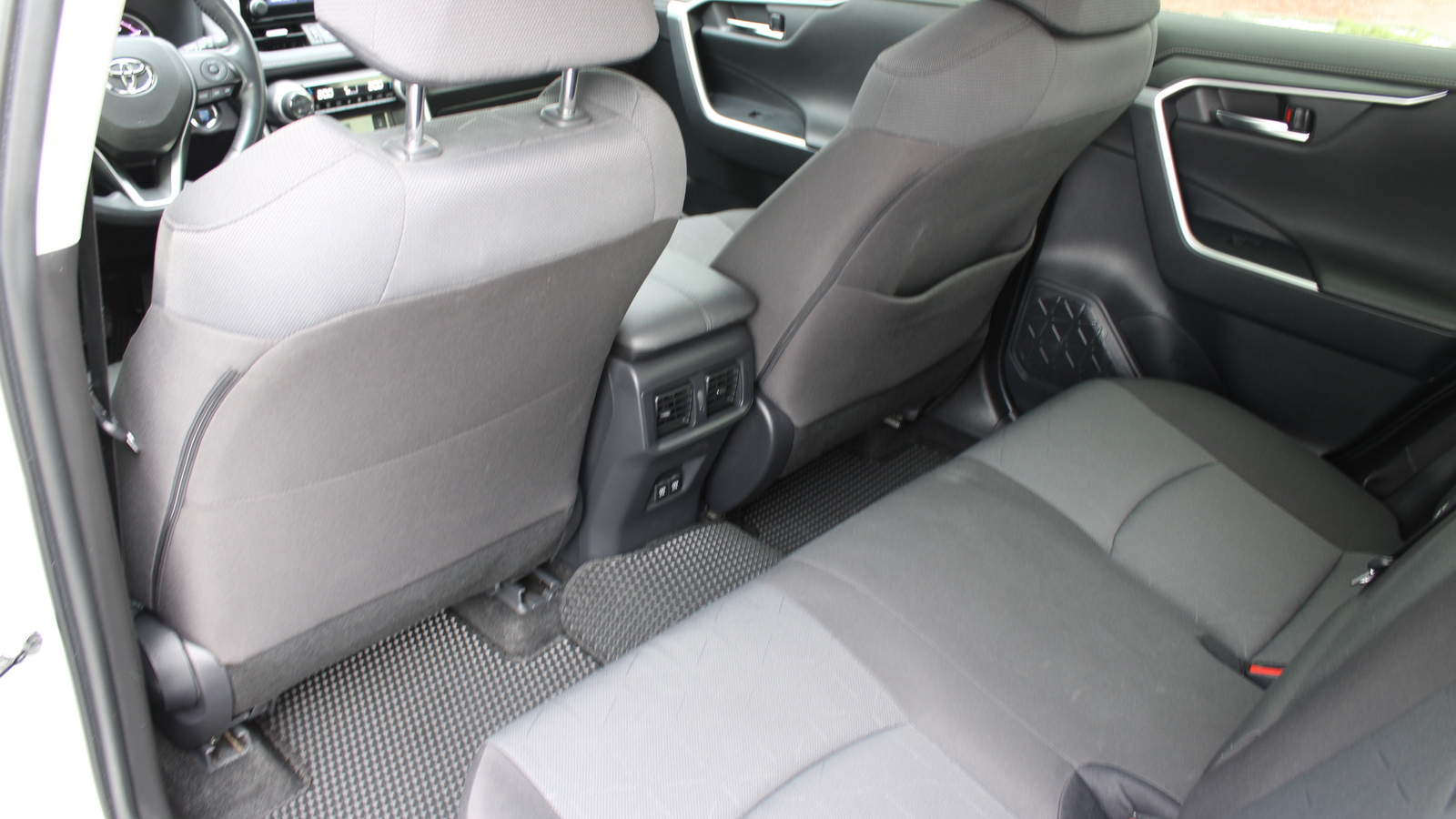 Toyota RAV4 2019 року з пробігом 80890 км, Універсал, Тойота Центр Черкаси "Мотор Сіті", м.Черкаси - 1174000 ГРН | Фото № 11