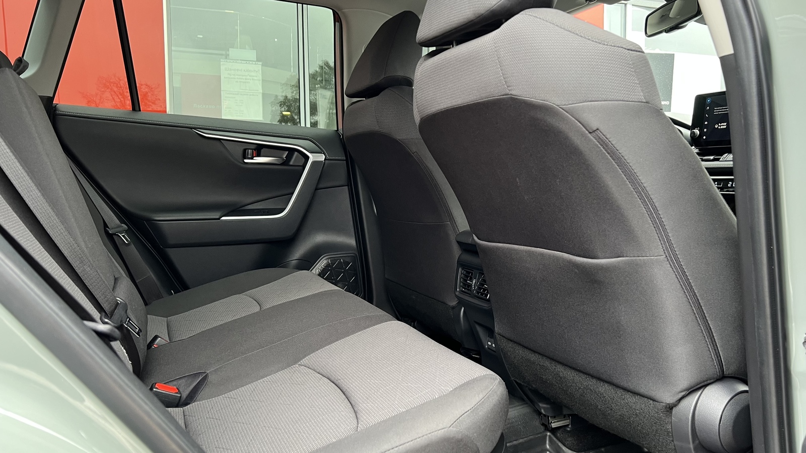 Toyota RAV4 2024 року з пробігом 32700 км, Універсал, Тойота Центр Вінниця "Преміум Мотор", м.Вінниця - 1600000 ГРН | Фото № 7