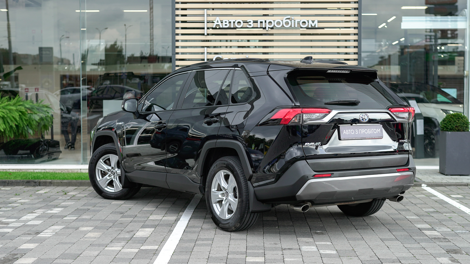 Toyota RAV4 2018 року з пробігом 88660 км, Універсал, Тойота Центр Львів "Діамант", м.Львів - 1245000 ГРН | Фото № 2