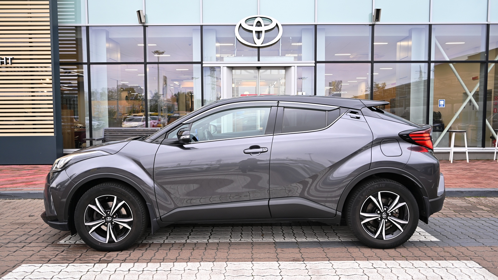 Toyota C-HR 2020 року з пробігом 89733 км, Хетчбек, Тойота Центр Київ "Сіті Плаза", м.Київ - 865200 ГРН | Фото № 3